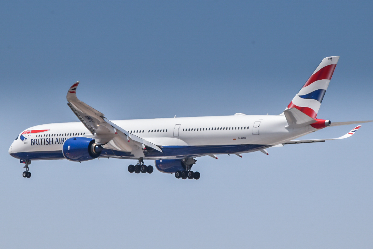 Full size: British Airways Airbus A350-1000 G-XWBB at Tel Aviv-Ben Gurion Airport