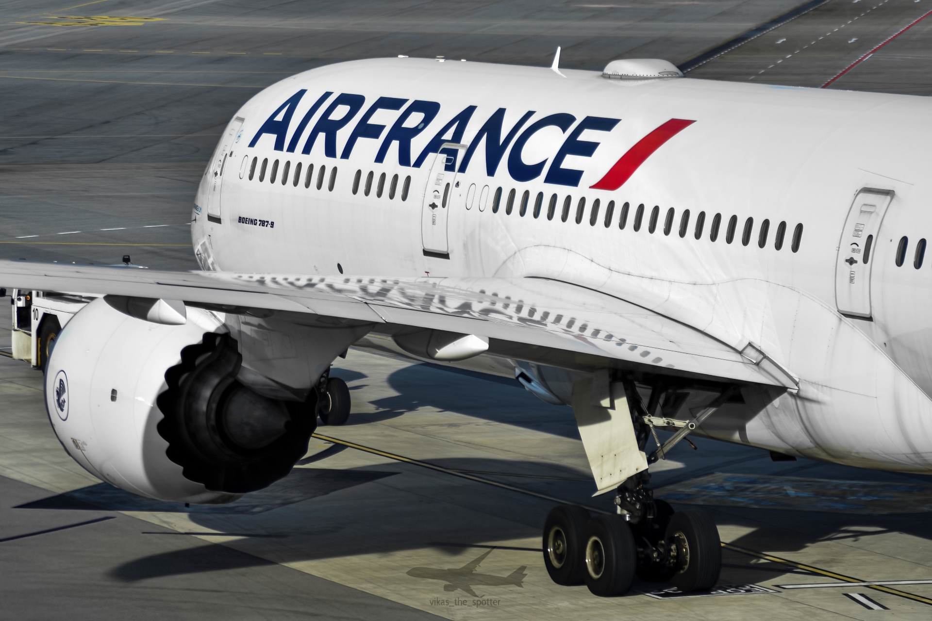 Full size: Air France Boeing 787-9 F-HRBG at Singapore-Changi Airport