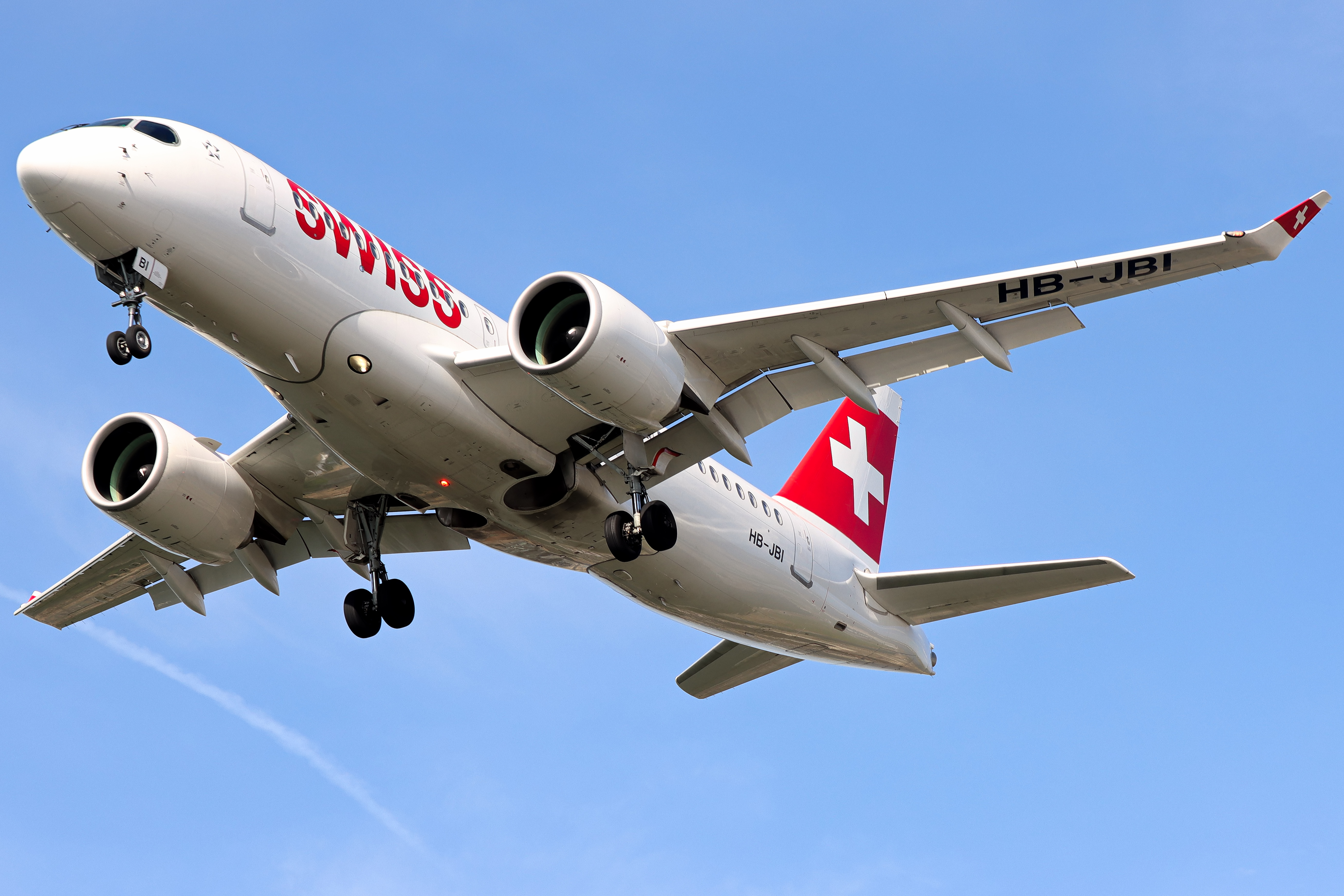 Full size: Swiss International Air Lines Airbus A220-100 HB-JBI at London City Airport