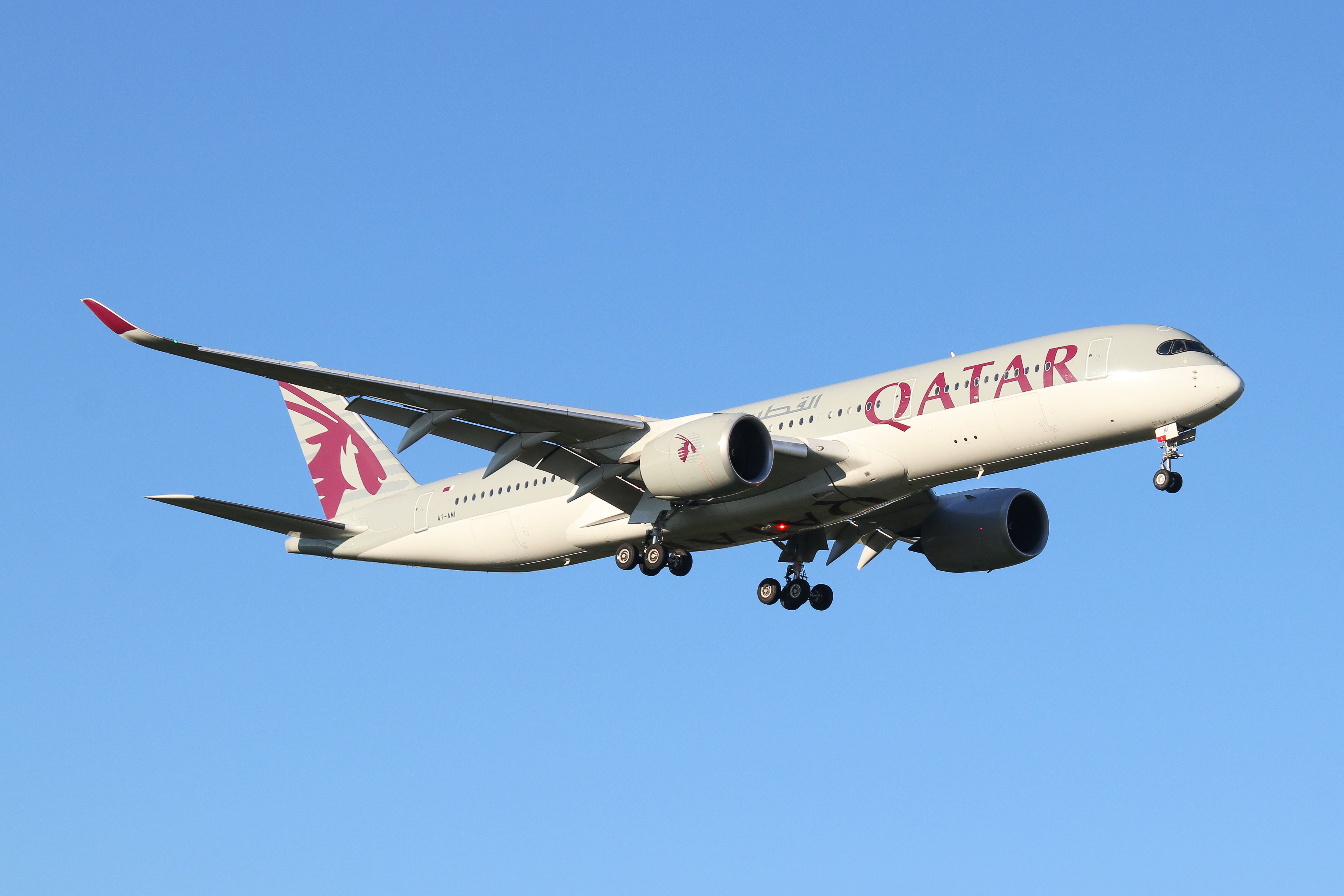 Full size: Qatar Airways Airbus A350-900 A7-AMI at Washington Dulles International Airport