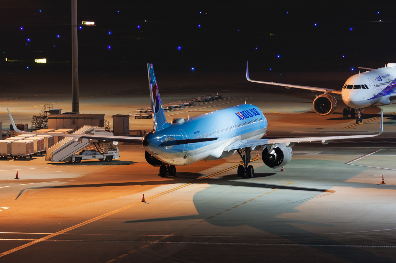 Full size: Korean Air Airbus A321NEO HL8505 at Tokyo-Haneda Airport
