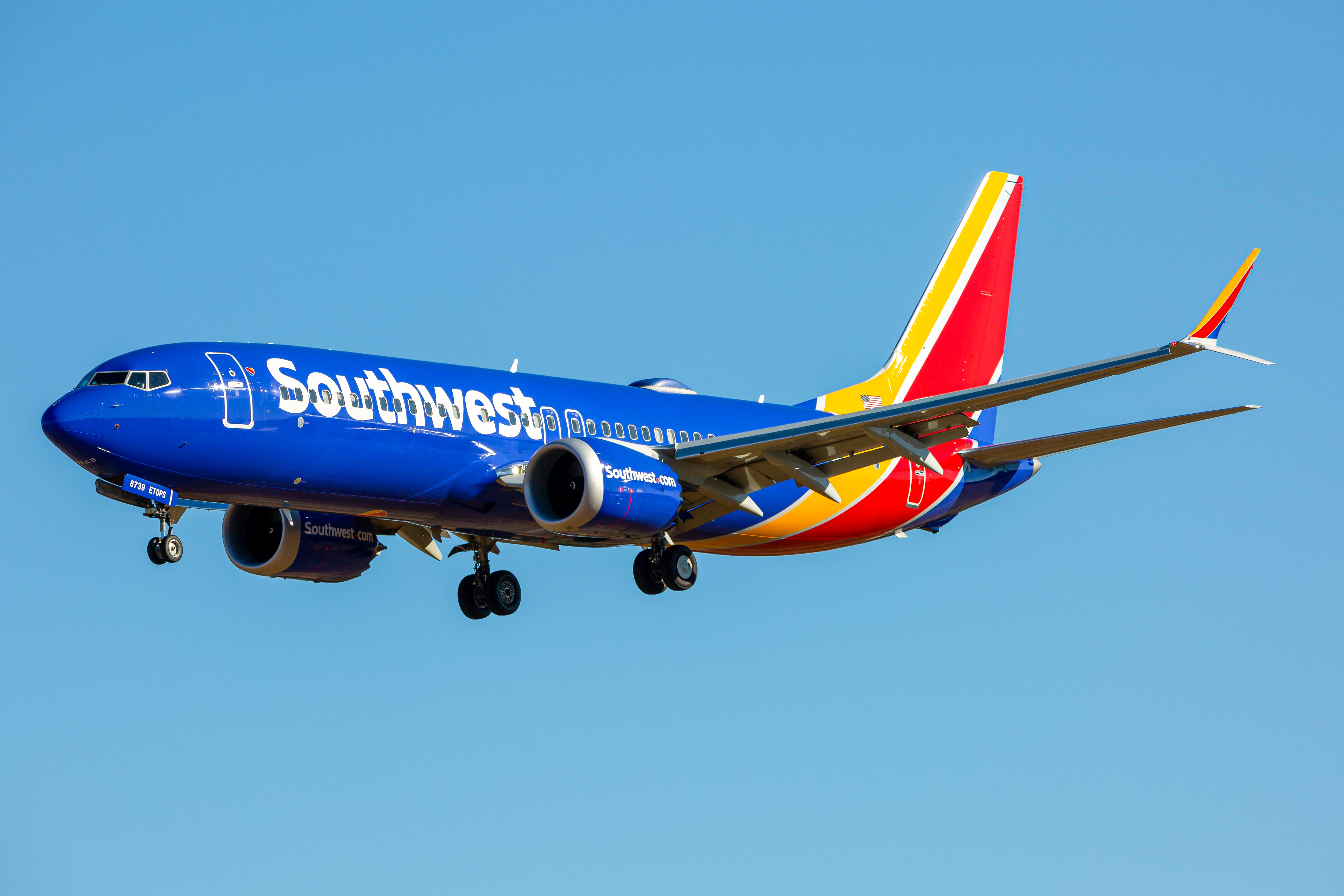 Full size: Southwest Airlines Boeing 737 MAX 8 N8739L at Baltimore/Washington International Thurgood Marshall Airport