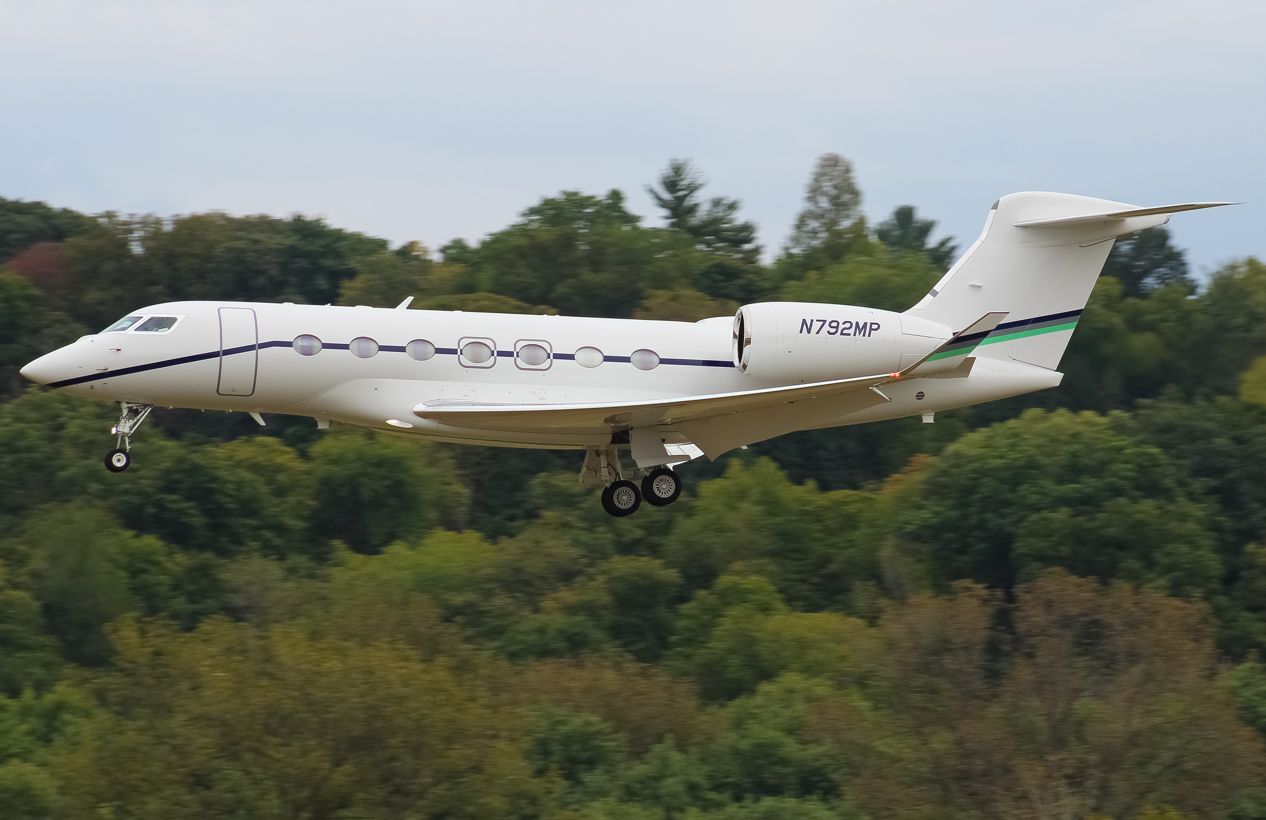 Full size: PRIVATE Gulfstream G500 N792MP at Cincinnati Municipal Airport/Lunken Field