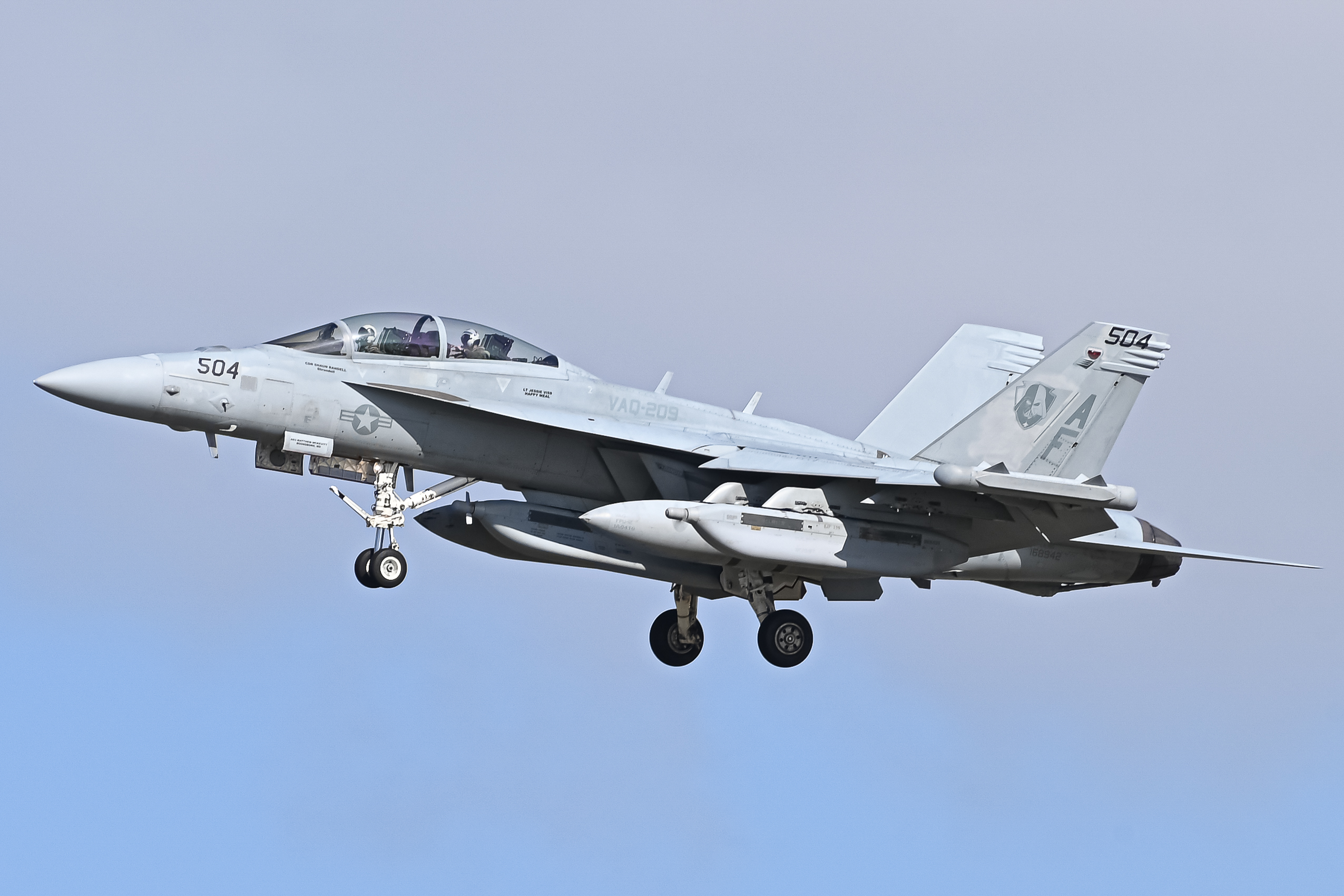 Full size: USN - United States Navy Boeing EA-18G Growler 166942 at North Island NAS