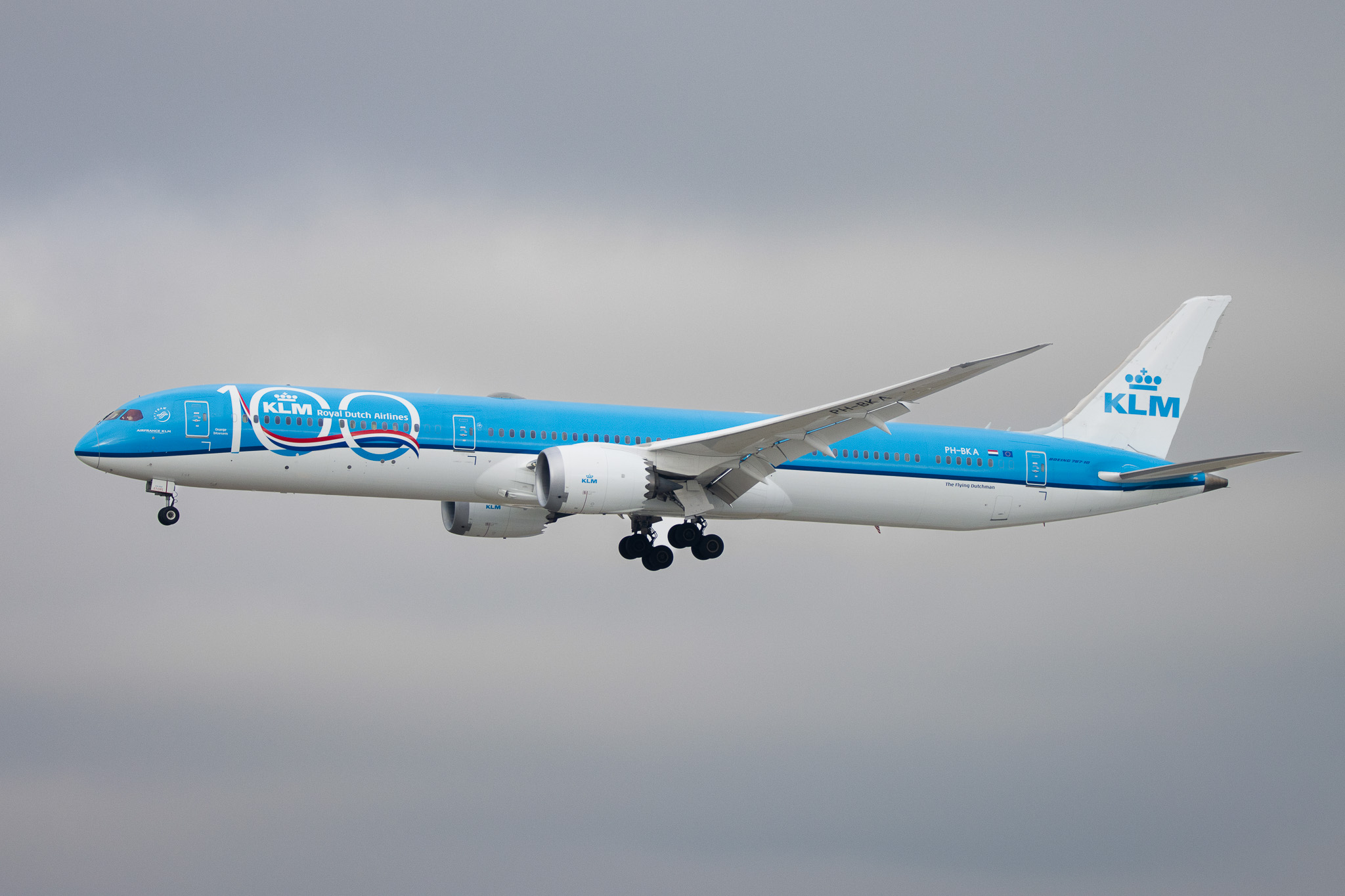 Full size: KLM Boeing 787-10 PH-BKA at Chicago O'Hare International Airport