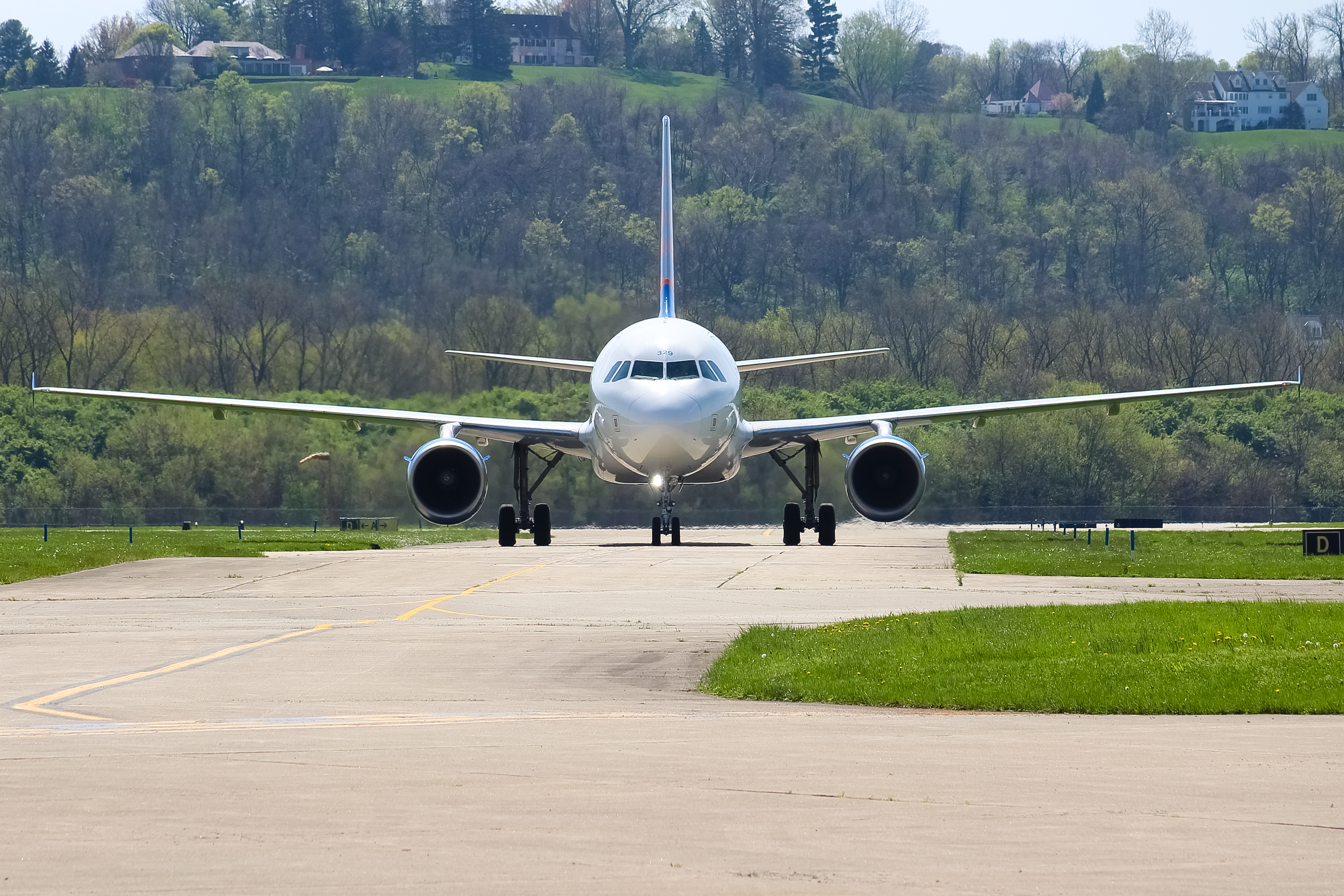 Full size: Allegiant Air Airbus A319 N329NV at Cincinnati Municipal Airport/Lunken Field