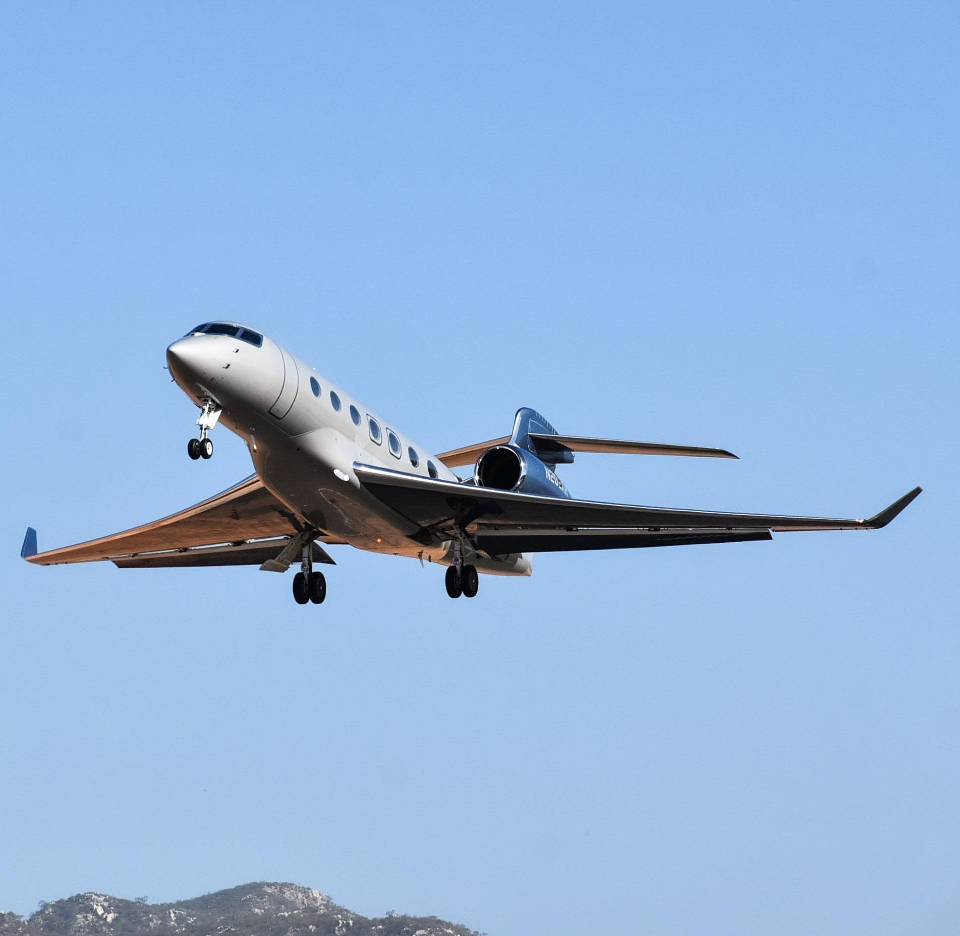 Full size: PRIVATE Gulfstream G500 N202KR at Aeropuerto de Cabo San Lucas Internacional