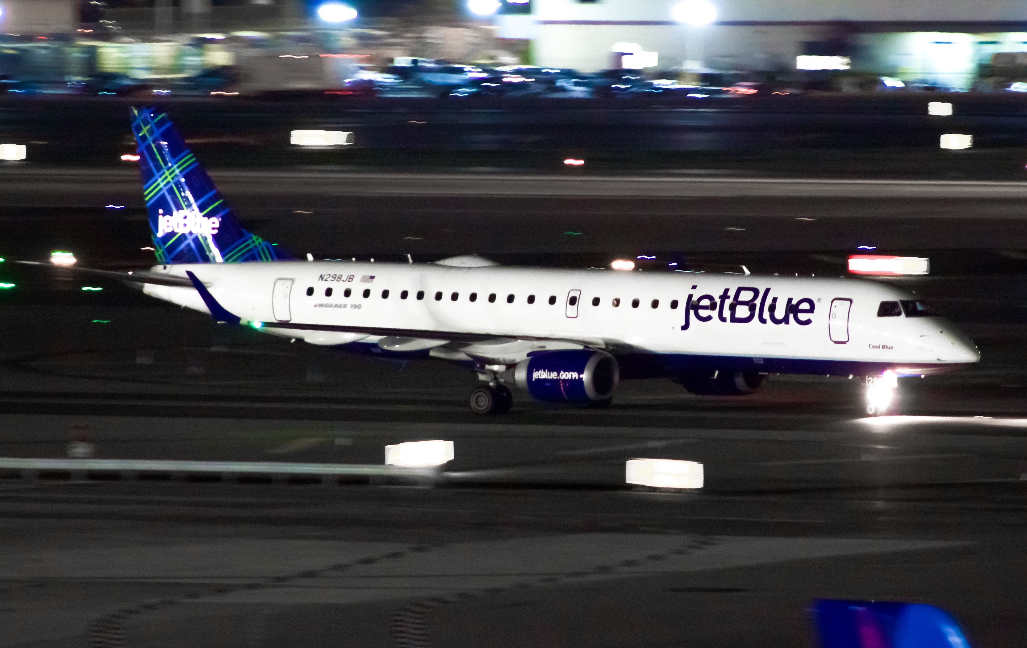 Full size: JetBlue Airways Embraer E190 N298JB at John F. Kennedy International Airport