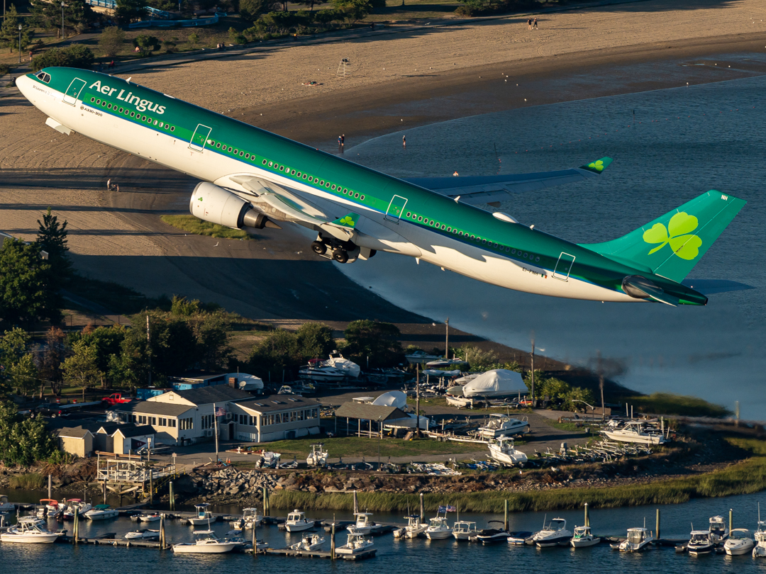 Full size: Aer Lingus Airbus A330-300 EI-FNH at General Edward Lawrence Logan International Airport