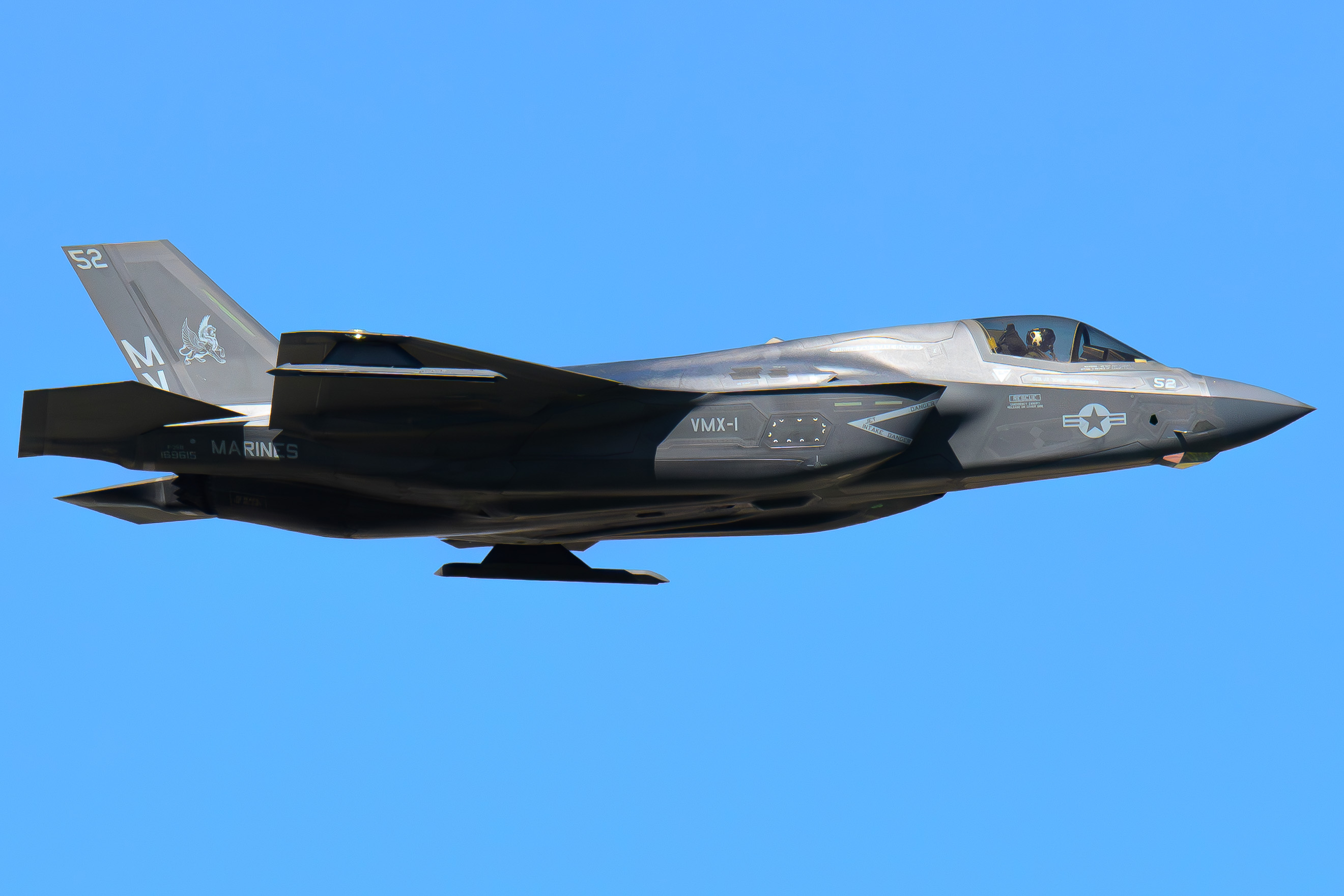 Full size: USMC- United States Marine Corp Lockheed Martin F-35 Lightning 169615 at 
