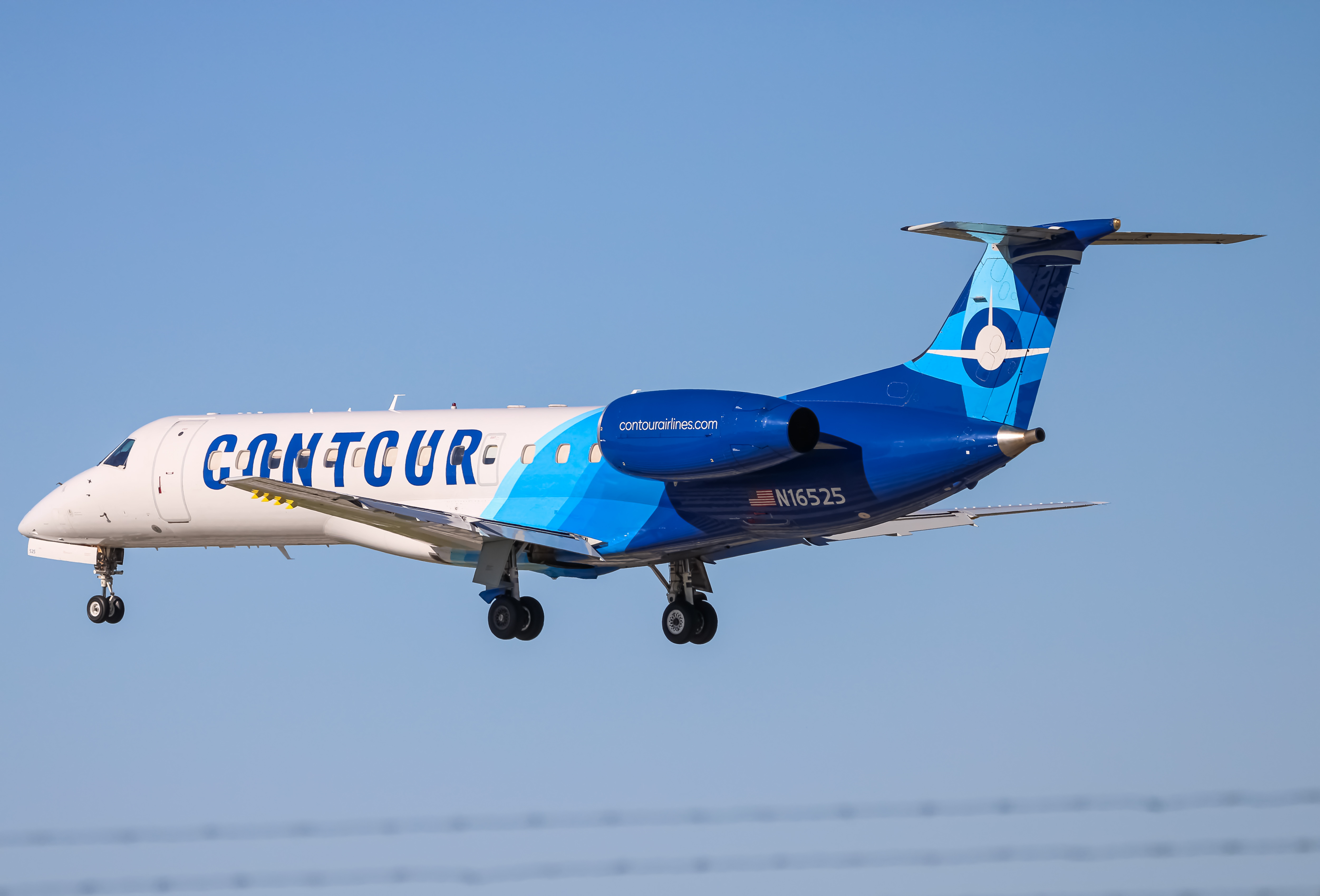 Full size: Contour Aviation Embraer ERJ135 N16525 at Baltimore/Washington International Thurgood Marshall Airport