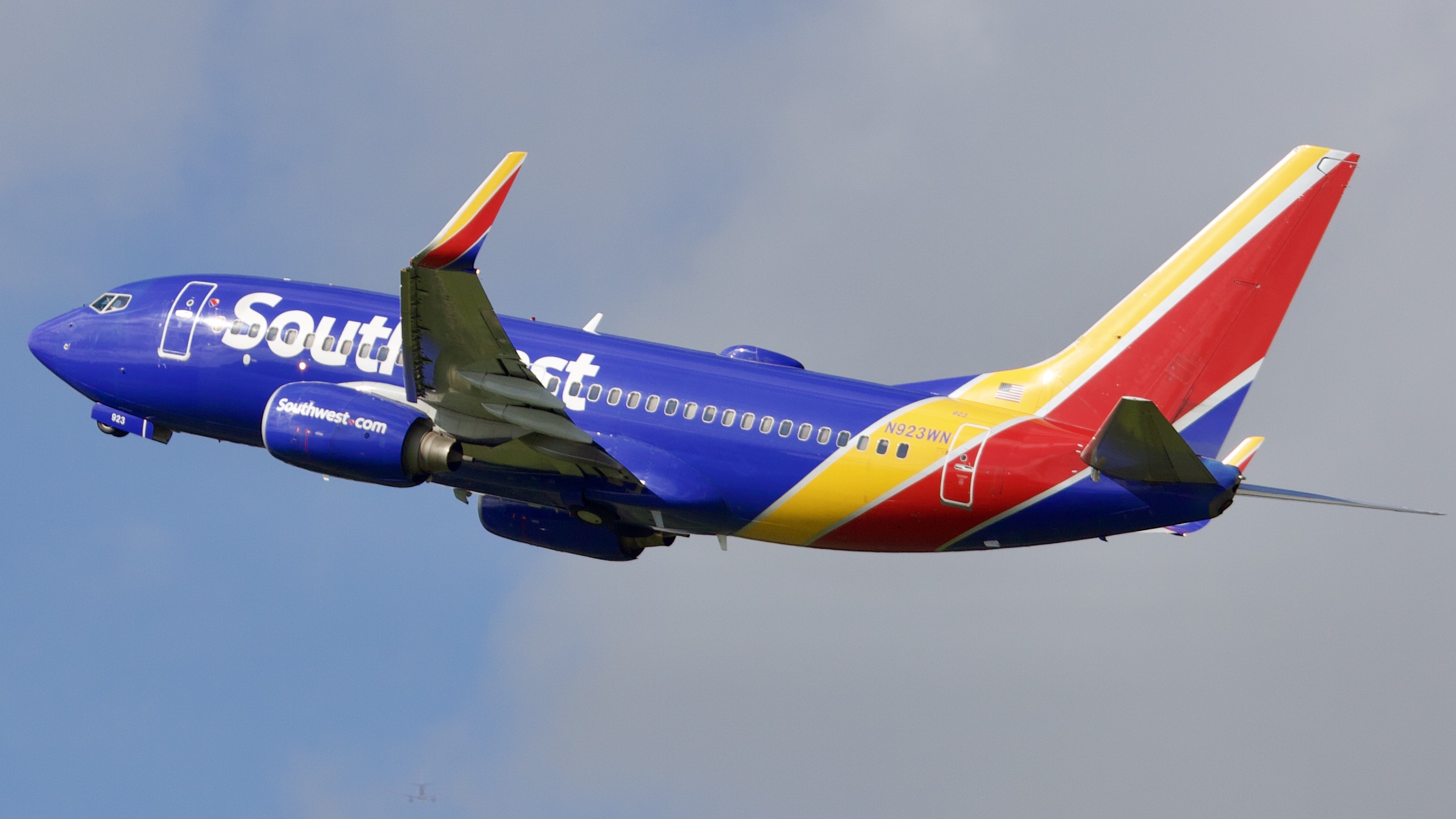 Full size: Southwest Airlines Boeing 737-700 N923WN at William P Hobby Airport