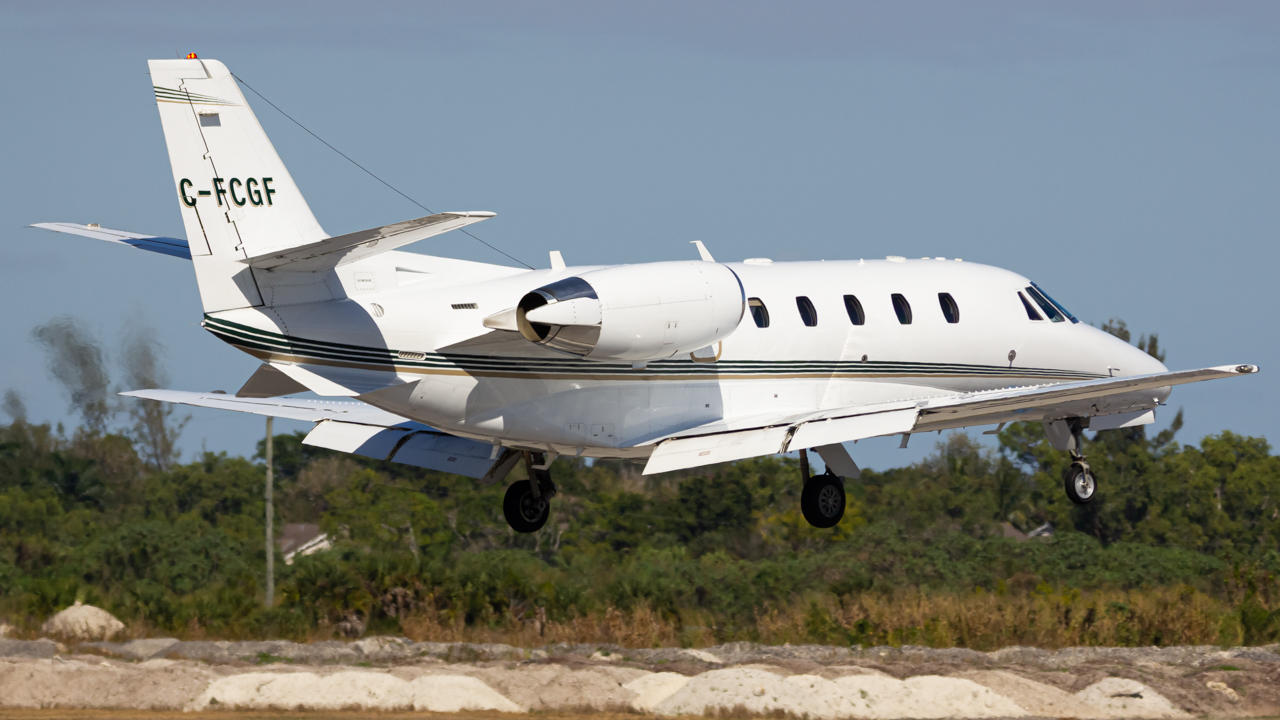 Full size: PRIVATE Cessna Citation 560XL Excel C-FCGF at Naples Municipal Airport