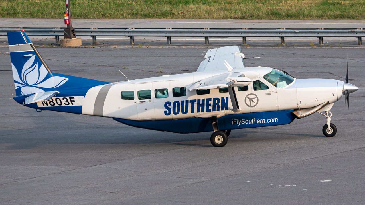 Full size: Southern Air Cessna 208B Grand Caravan N803F at Hartsfield-Jackson Atlanta International Airport