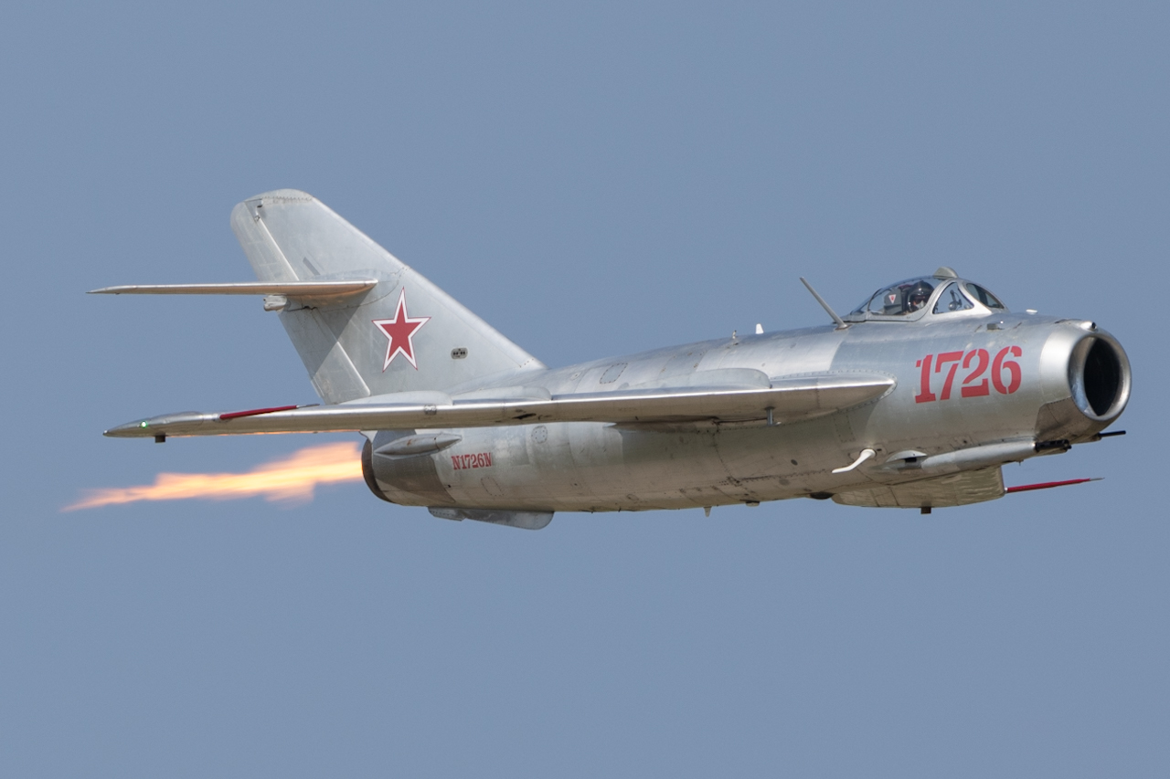 Full size: PRIVATE Mikoyan-Gurevich MiG-17 N1726M at Wittman Regional Airport