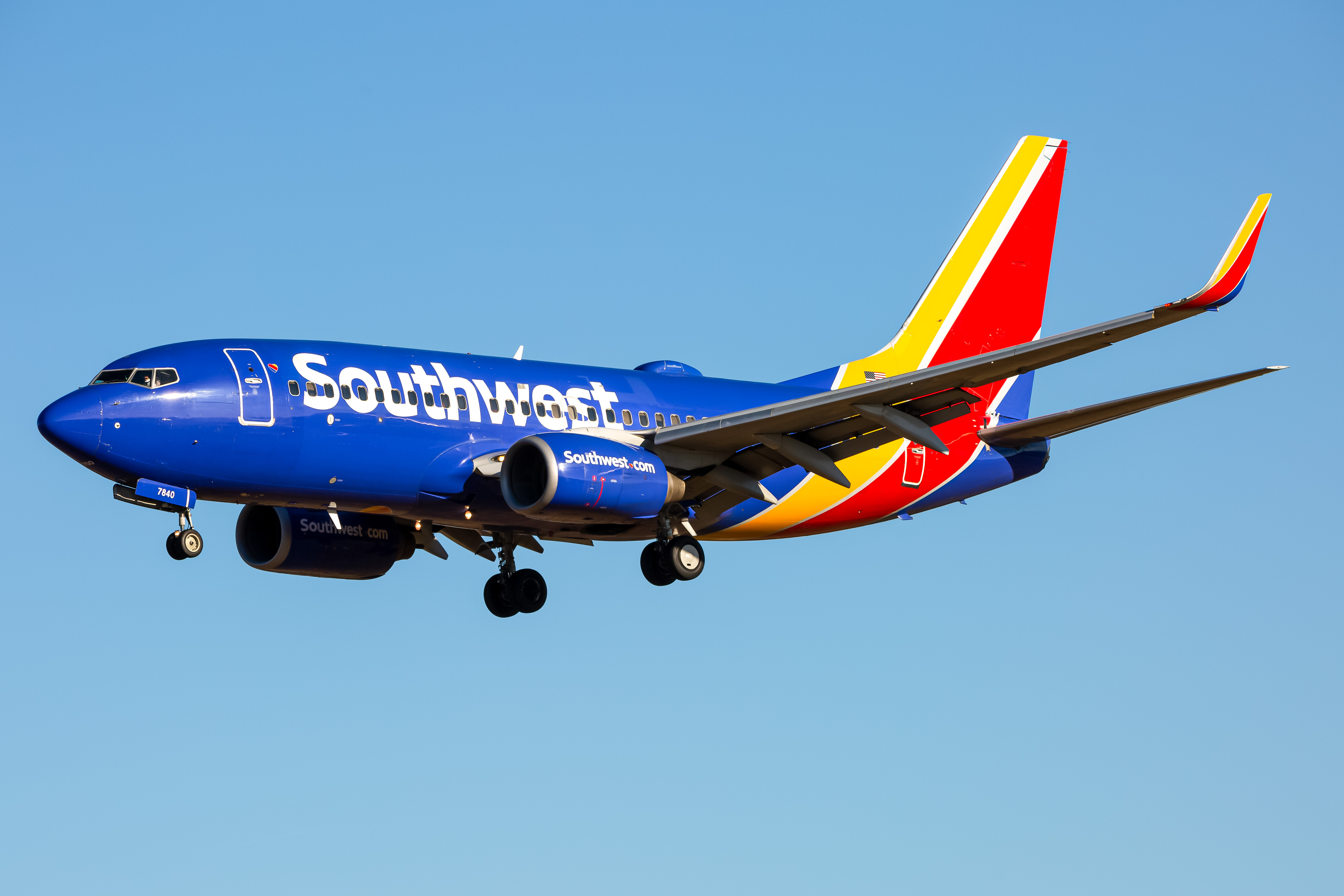 Full size: Southwest Airlines Boeing 737-700 N7804A at Baltimore/Washington International Thurgood Marshall Airport