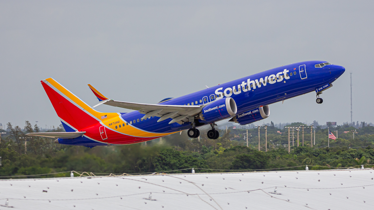 Full size: Southwest Airlines Boeing 737 MAX 8 N8728Q at Fort Lauderdale/Hollywood International Airport