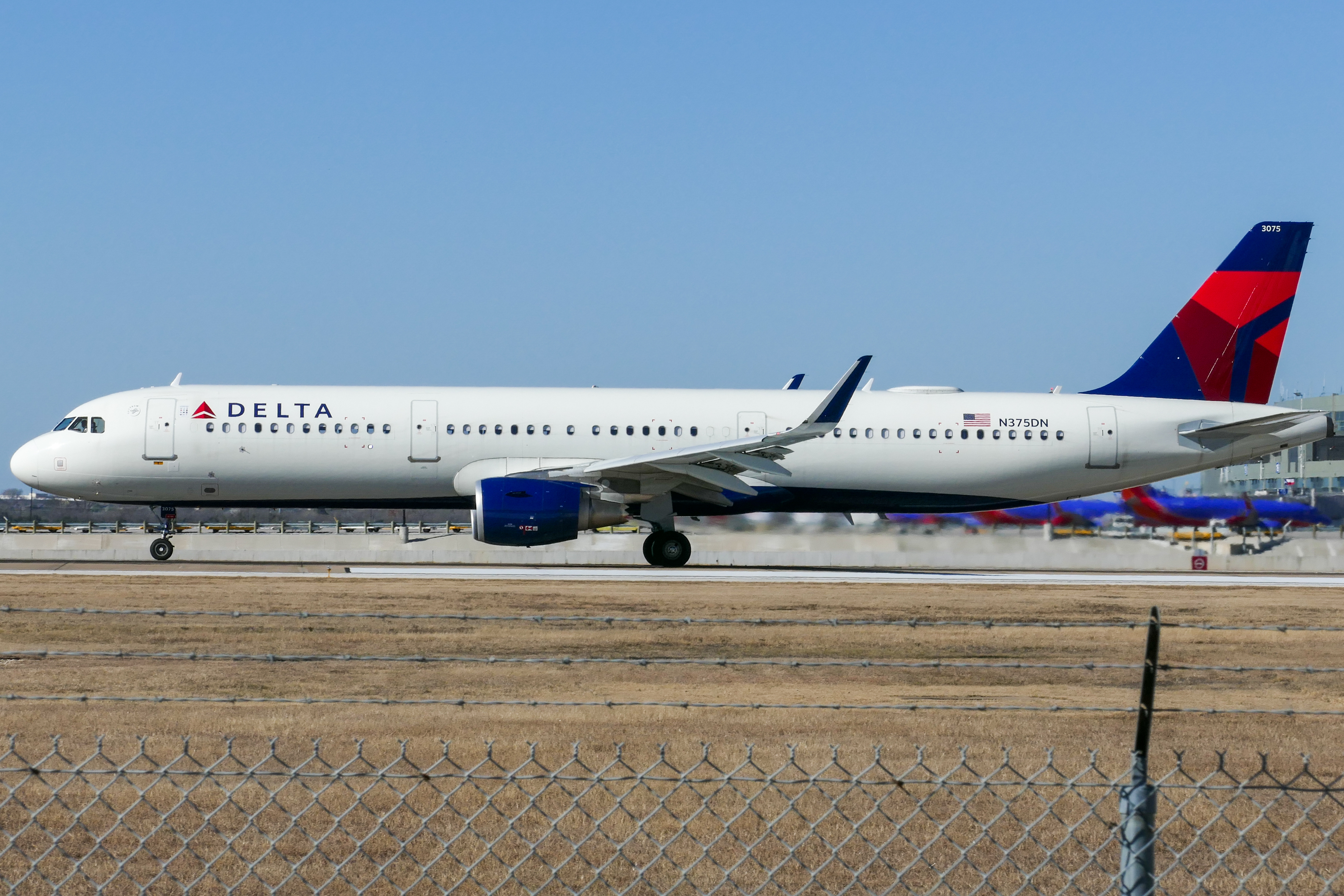 Full size: Delta Airlines Airbus A321-200 N375DN at Austin-Bergstrom International Airport