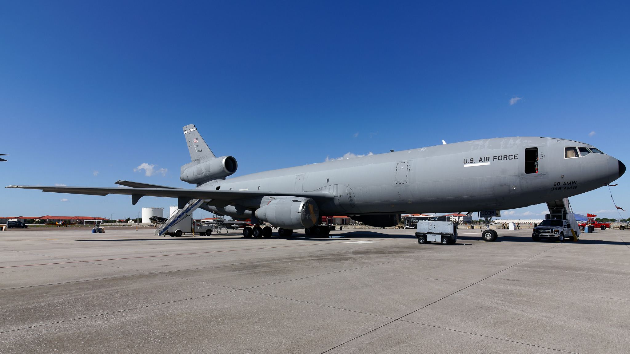 Full size: USAF - United States Air Force McDonnell Douglas KC-10 Extender 86-0038 at Mac Dill AFB