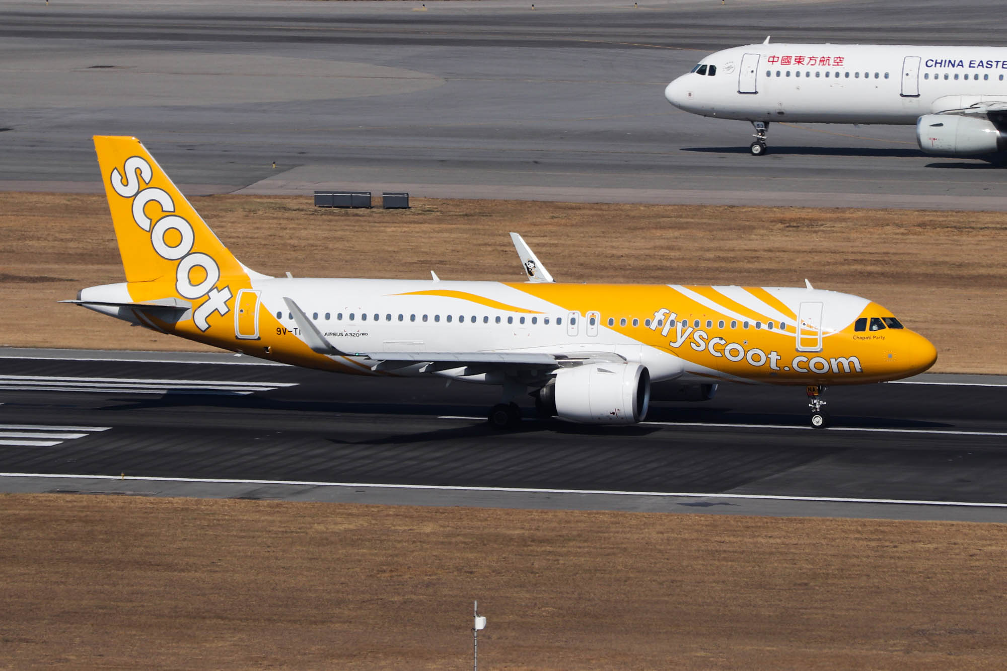 Full size: Scoot Airbus A320NEO 9V-TNA at Hong Kong International Airport