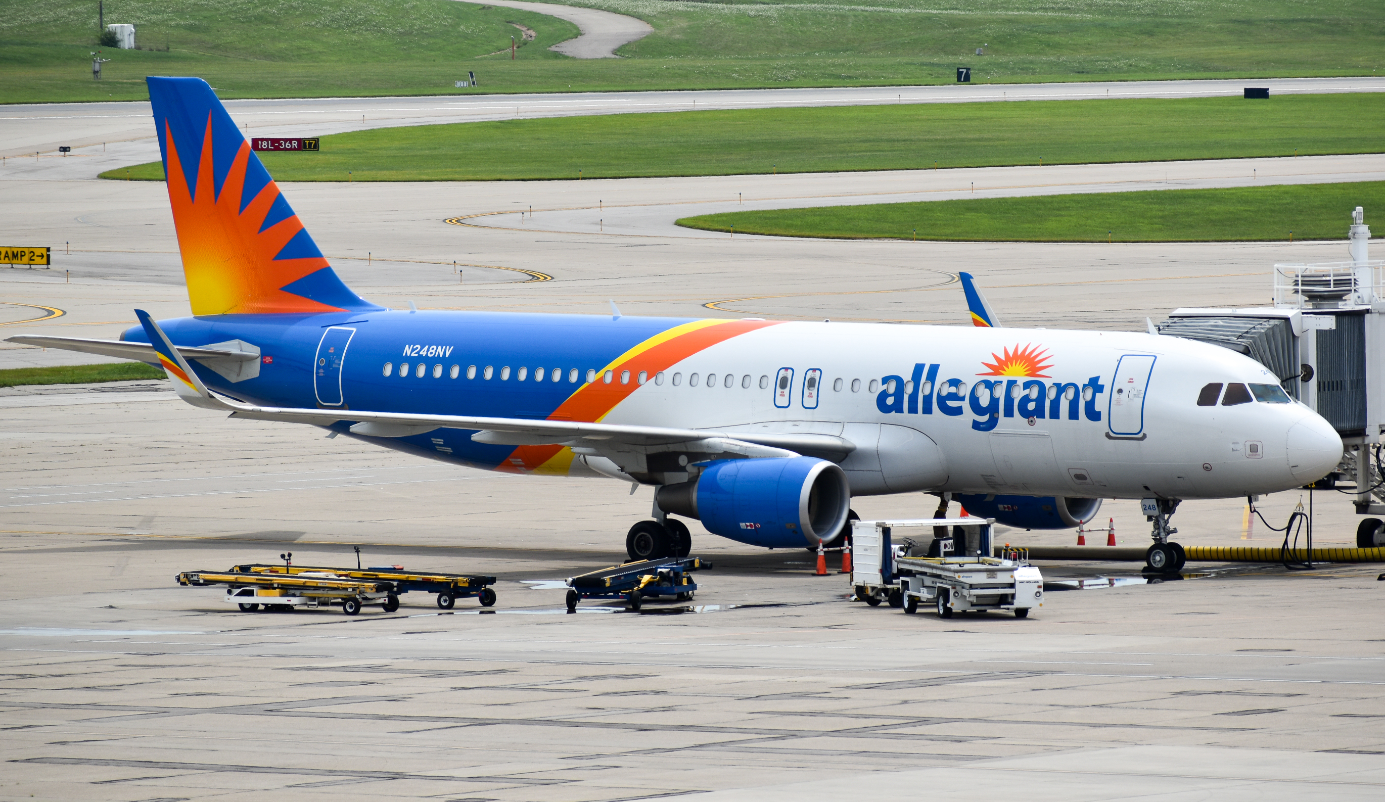 Full size: Allegiant Airbus A320 N248NV at Cincinnati/Northern Kentucky International Airport