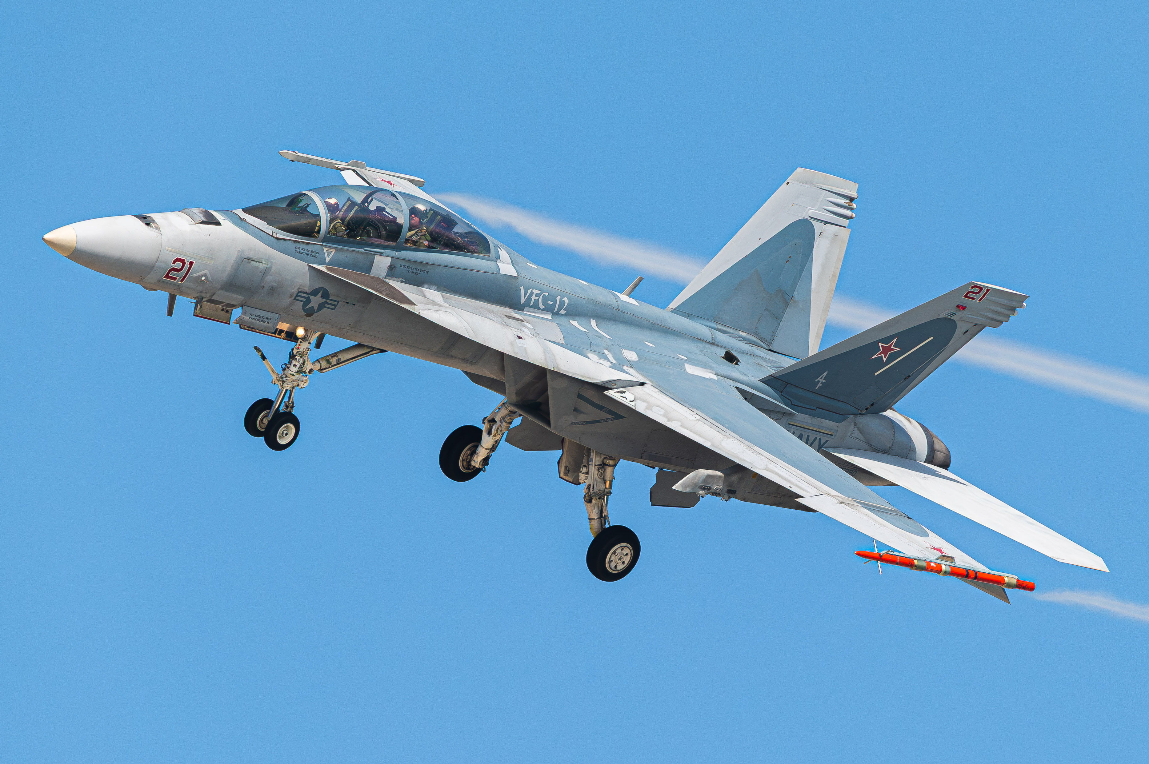 Full size: USN - United States Navy Boeing F/A-18E/F Super Hornet 165890 at North Island NAS