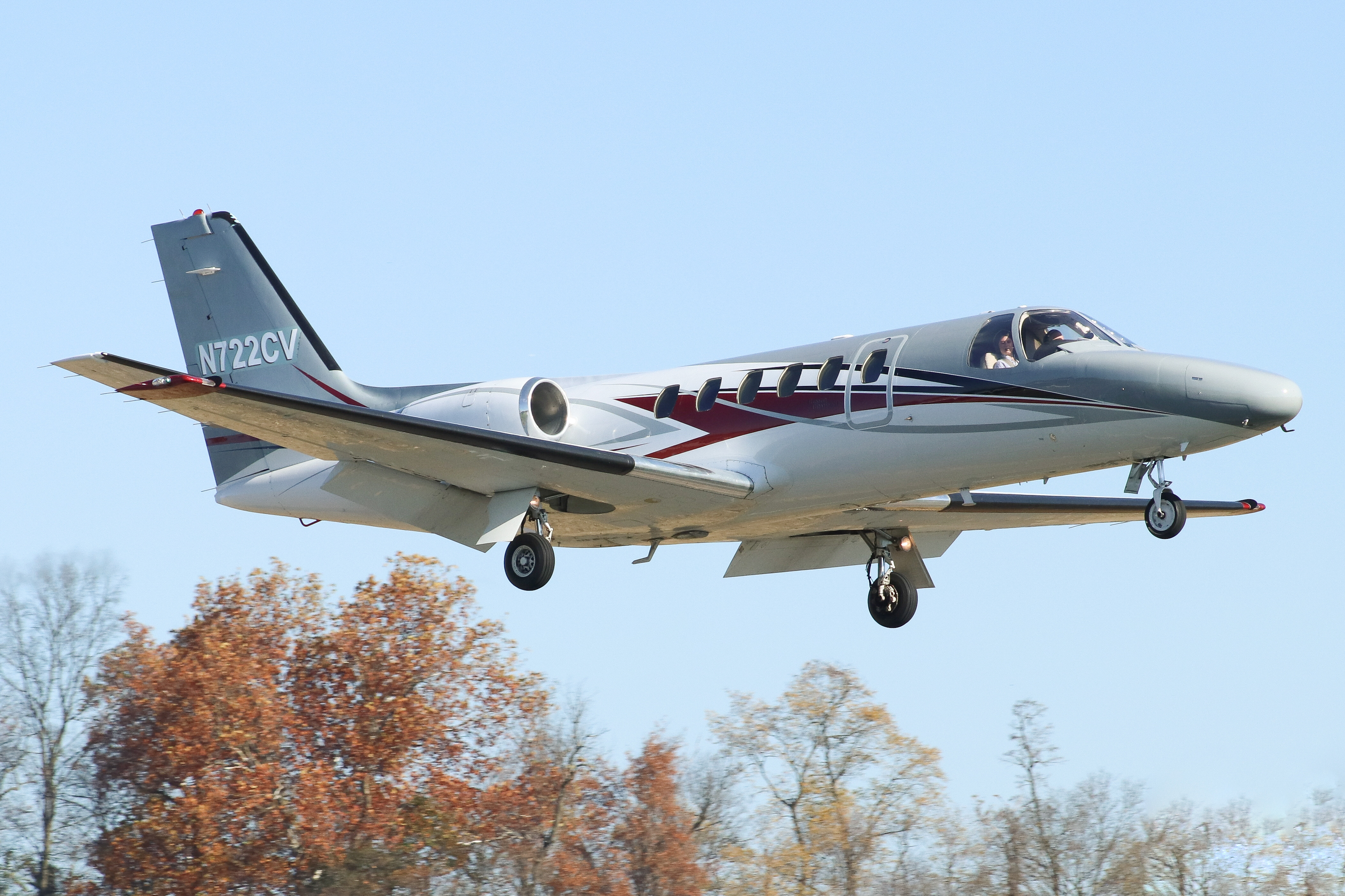 Full size: PRIVATE Cessna Citation 560 N722CV at York Airport