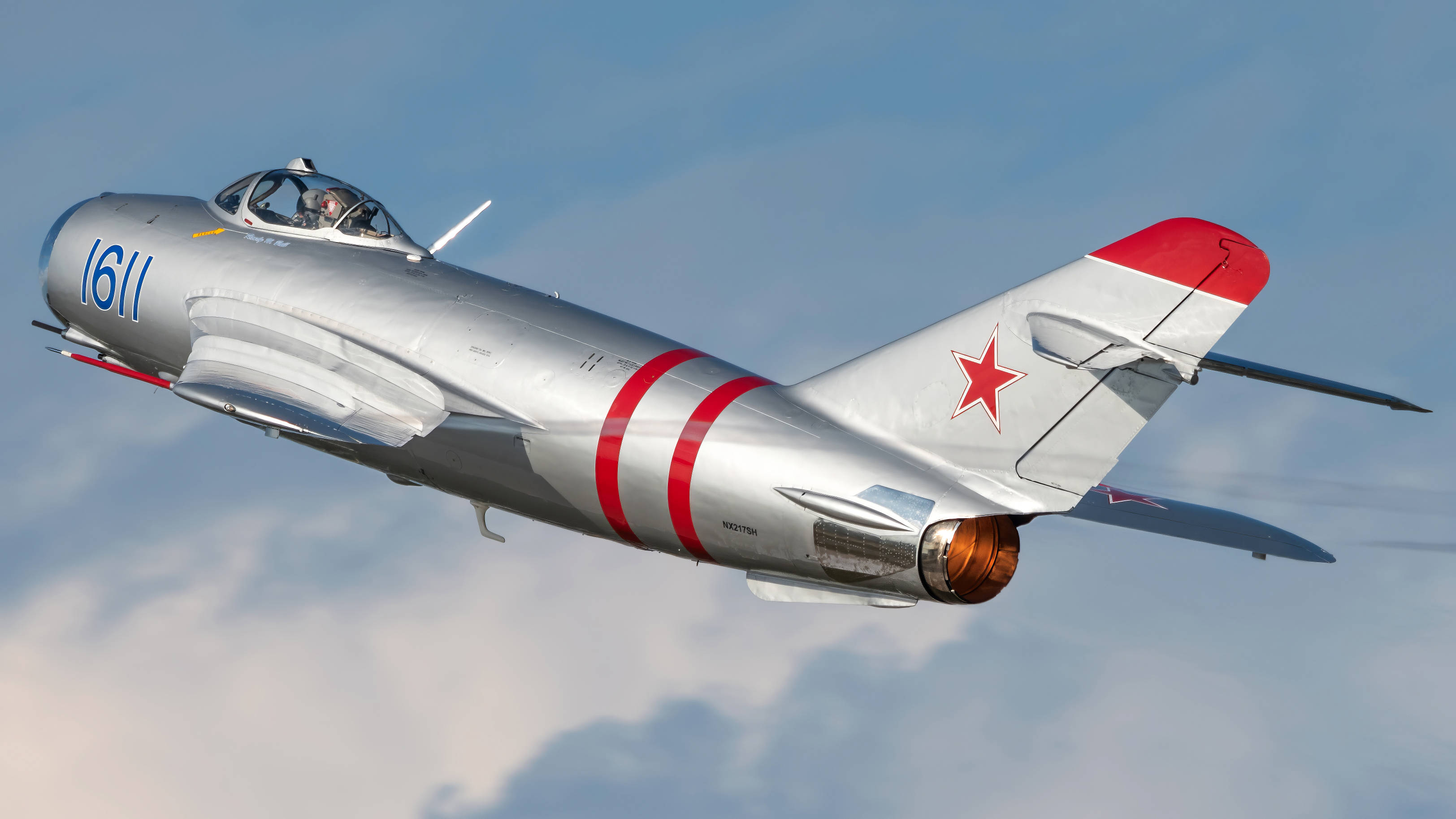 Full size: PRIVATE Mikoyan-Gurevich MiG-17 NX217SH at Wittman Regional Airport
