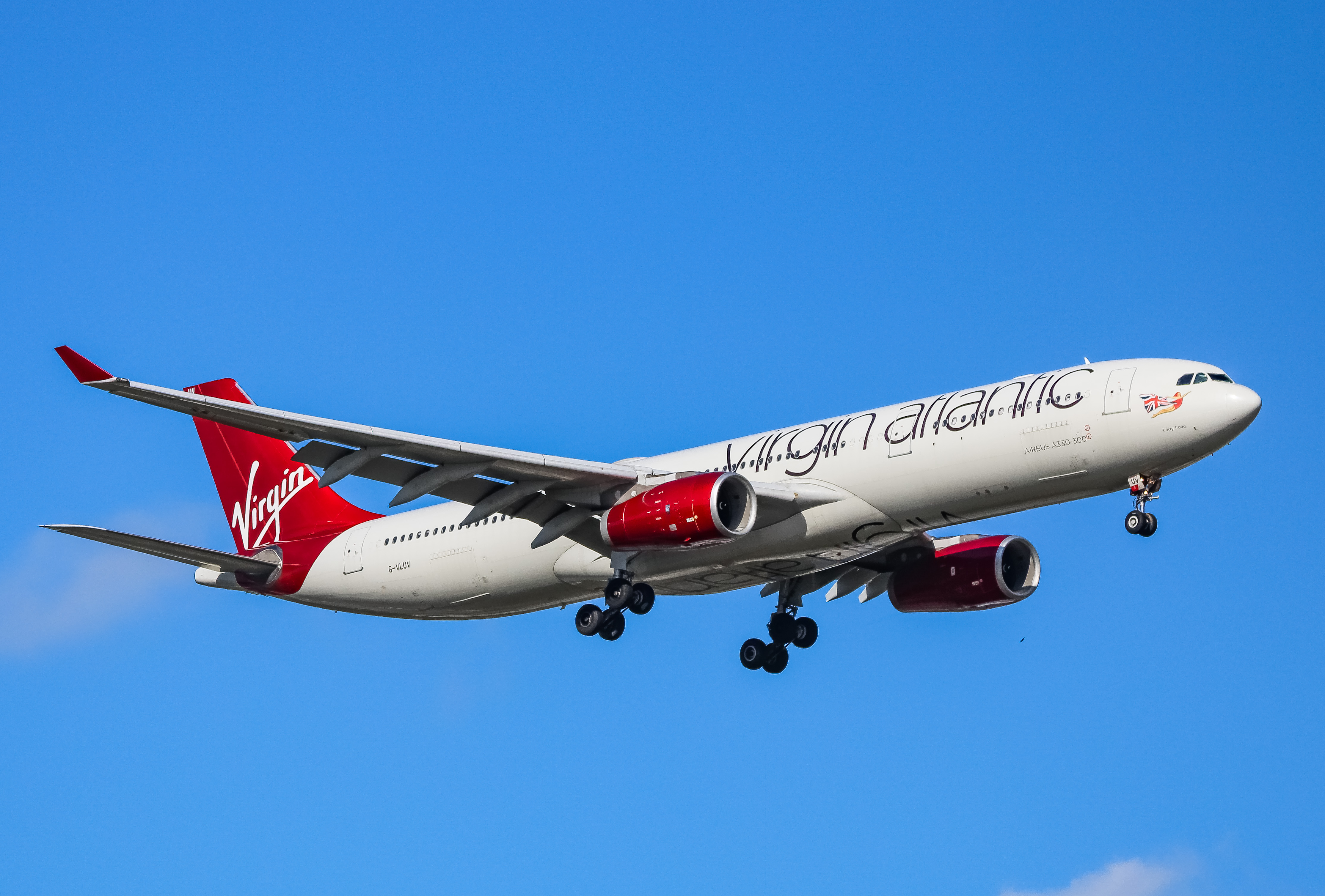 Full size: Virgin Atlantic Airbus A330-300 G-VLUV at Orlando International Airport
