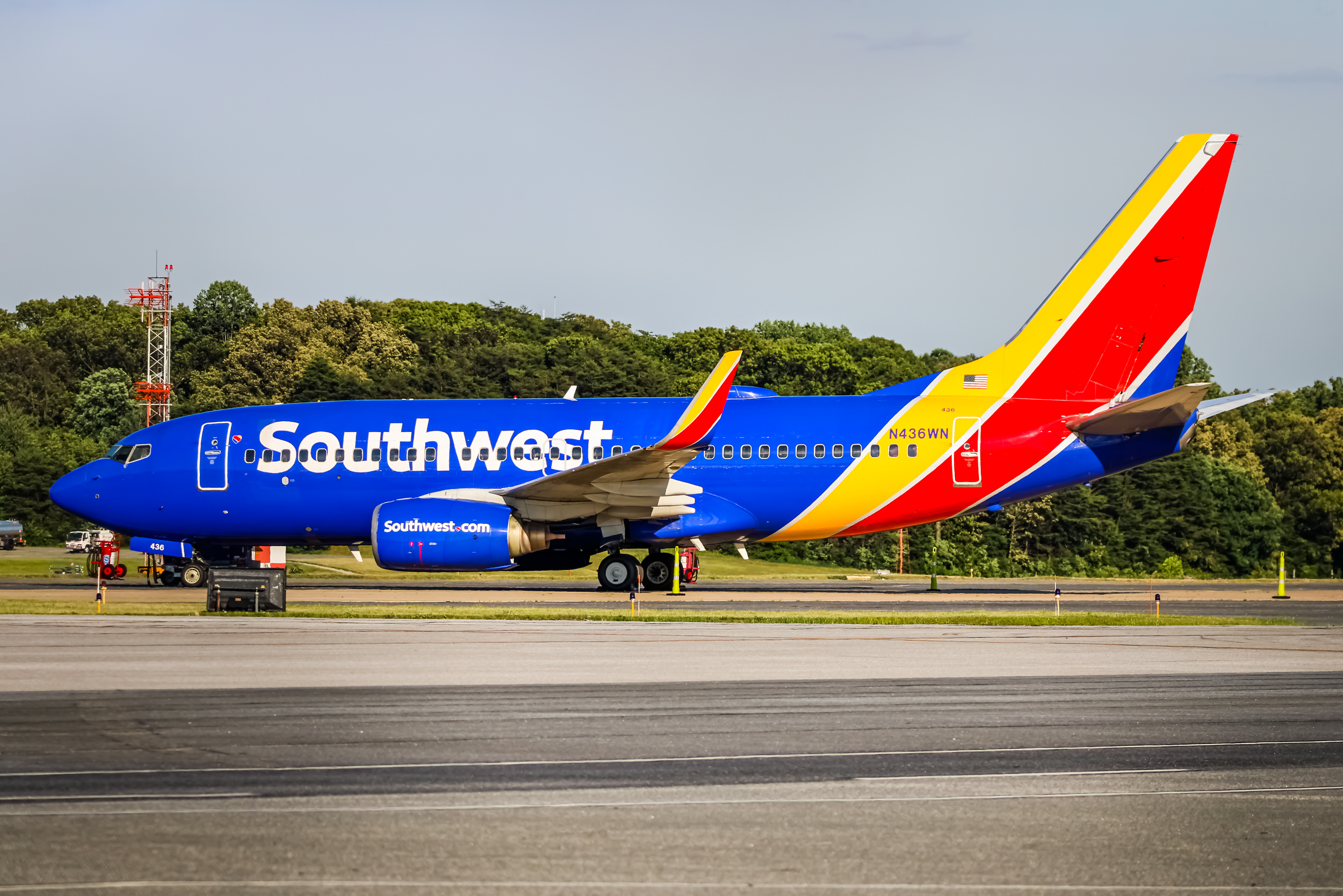 Full size: Southwest Airlines Boeing 737-700 N436WN at Baltimore/Washington International Thurgood Marshall Airport