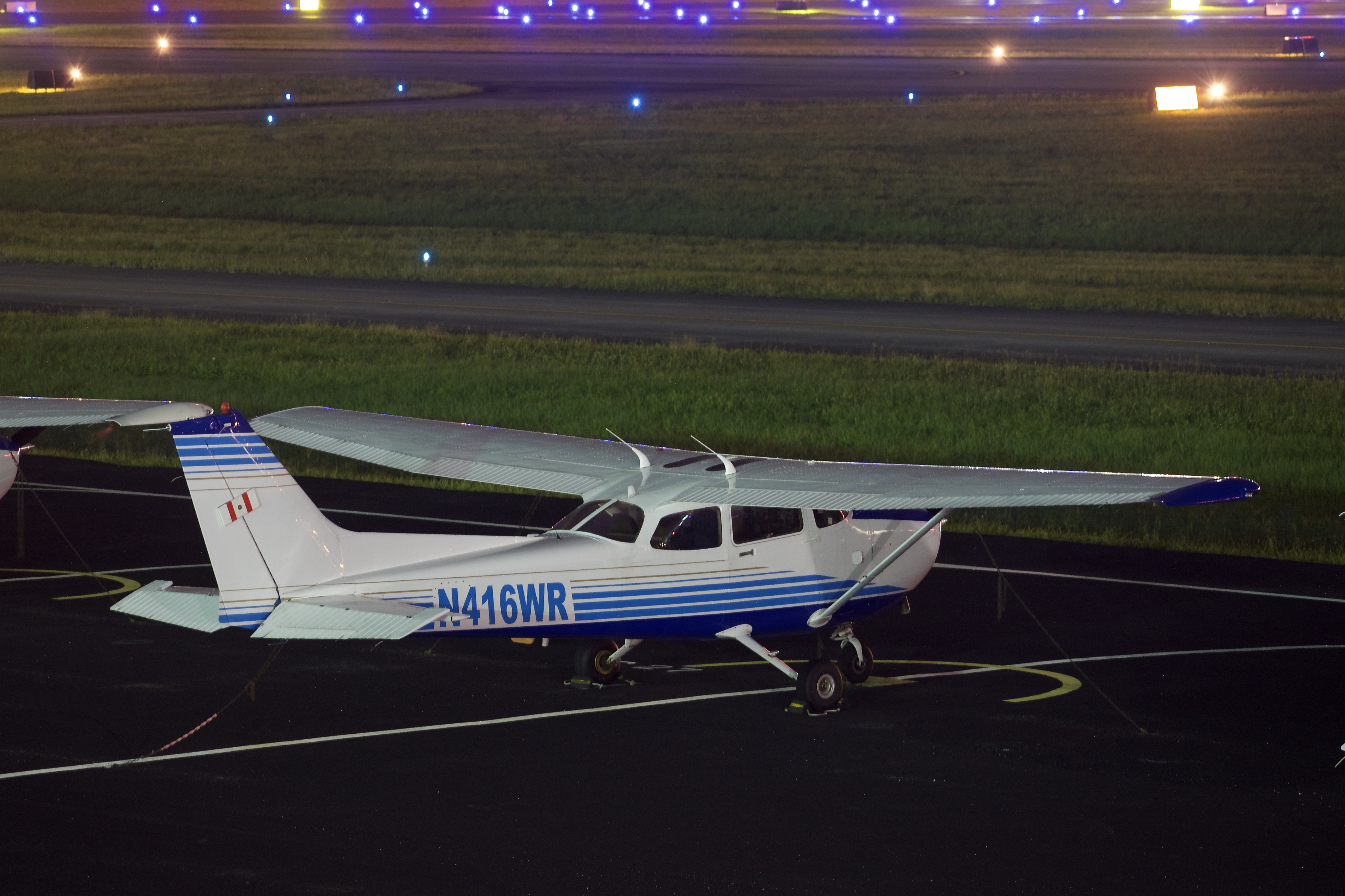 Full size: PRIVATE Cessna 172 N416WR at Daytona Beach International Airport