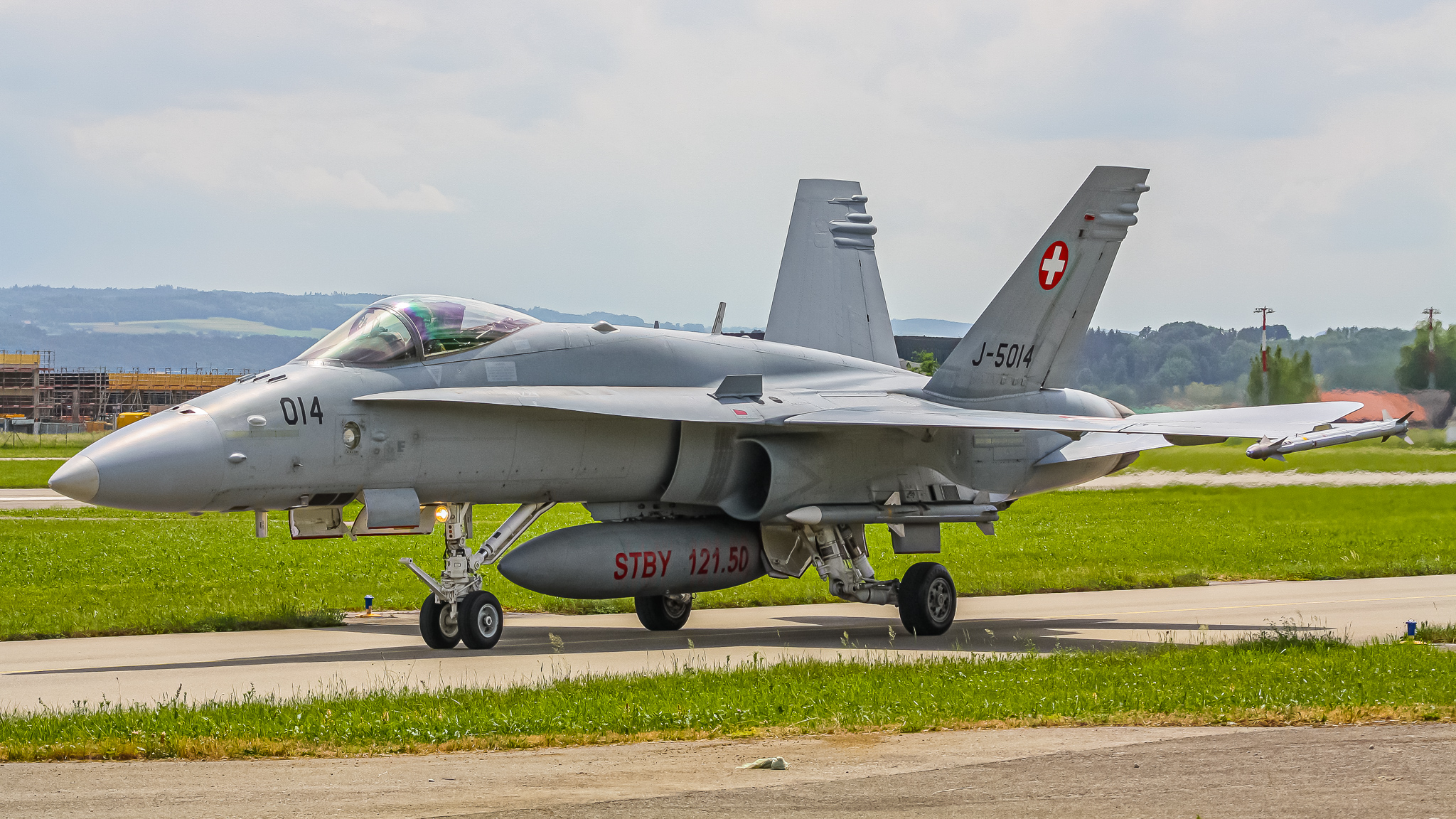 Full size: Swiss Air Force McDonnel Douglas F/A-18 Hornet J-5014 at Fribourg Ecuvillens Airport