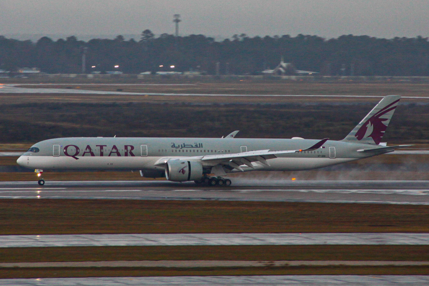Full size: Qatar Airways Airbus A350-1000 A7-ANA at Houston-George Bush Intercontinental Airport