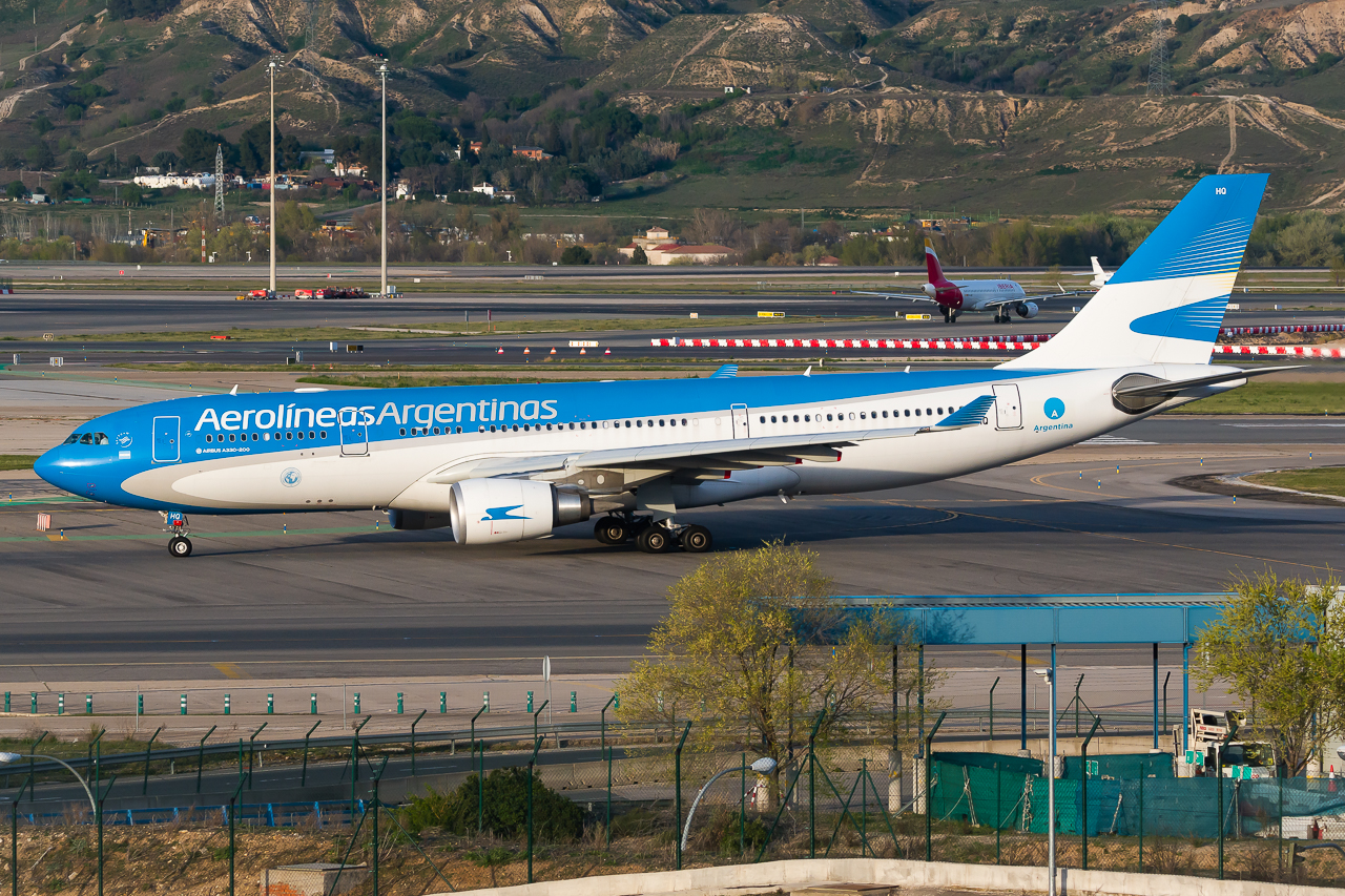 Full size: Aerolineas Argentinas Airbus A330-200 LV-GHQ at Madrid Barajas Airport