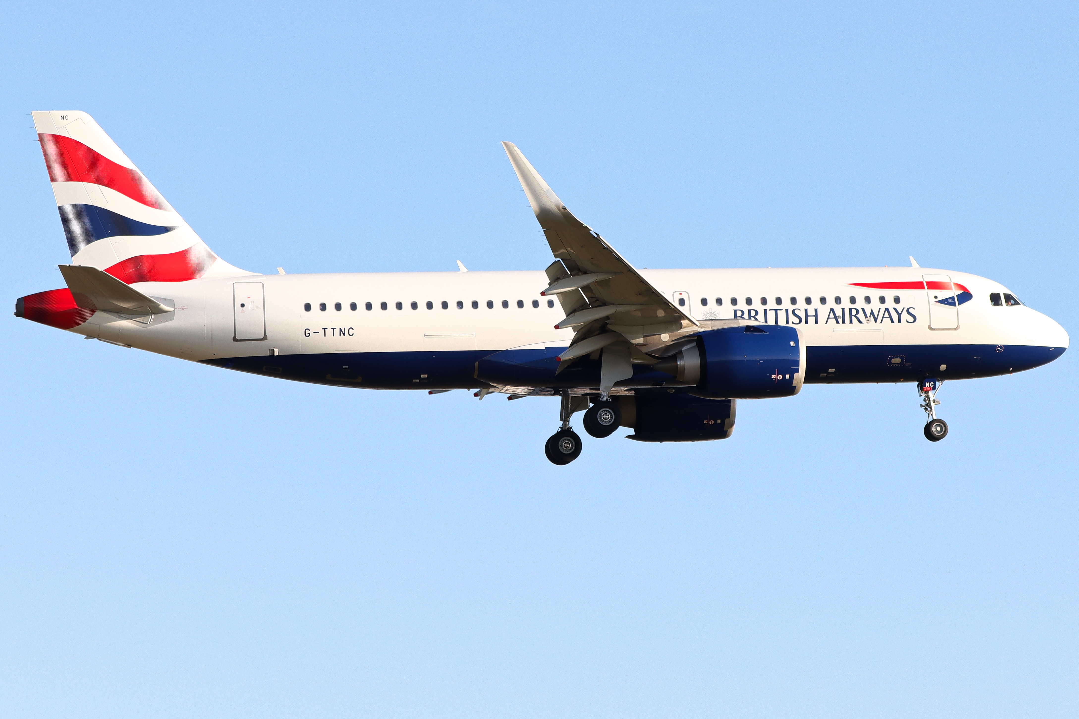 Full size: British Airways Airbus A320NEO G-TTNC at London Heathrow International Airport