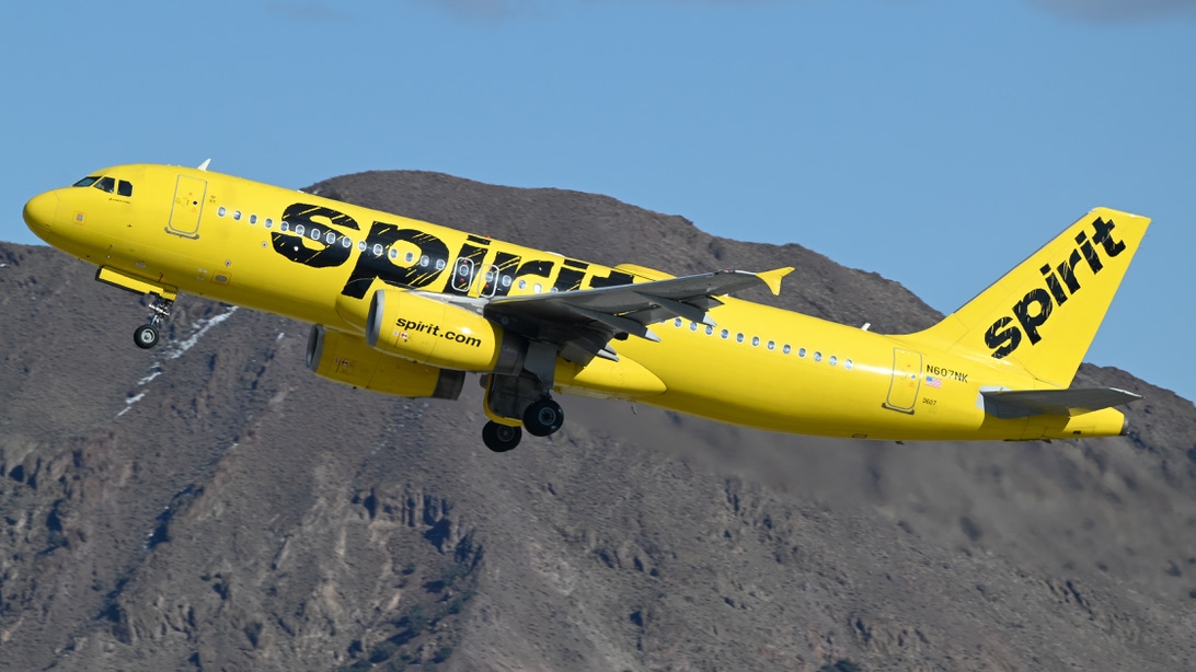 Full size: Spirit Airlines Airbus A320 N607NK at Reno/Tahoe International Airport