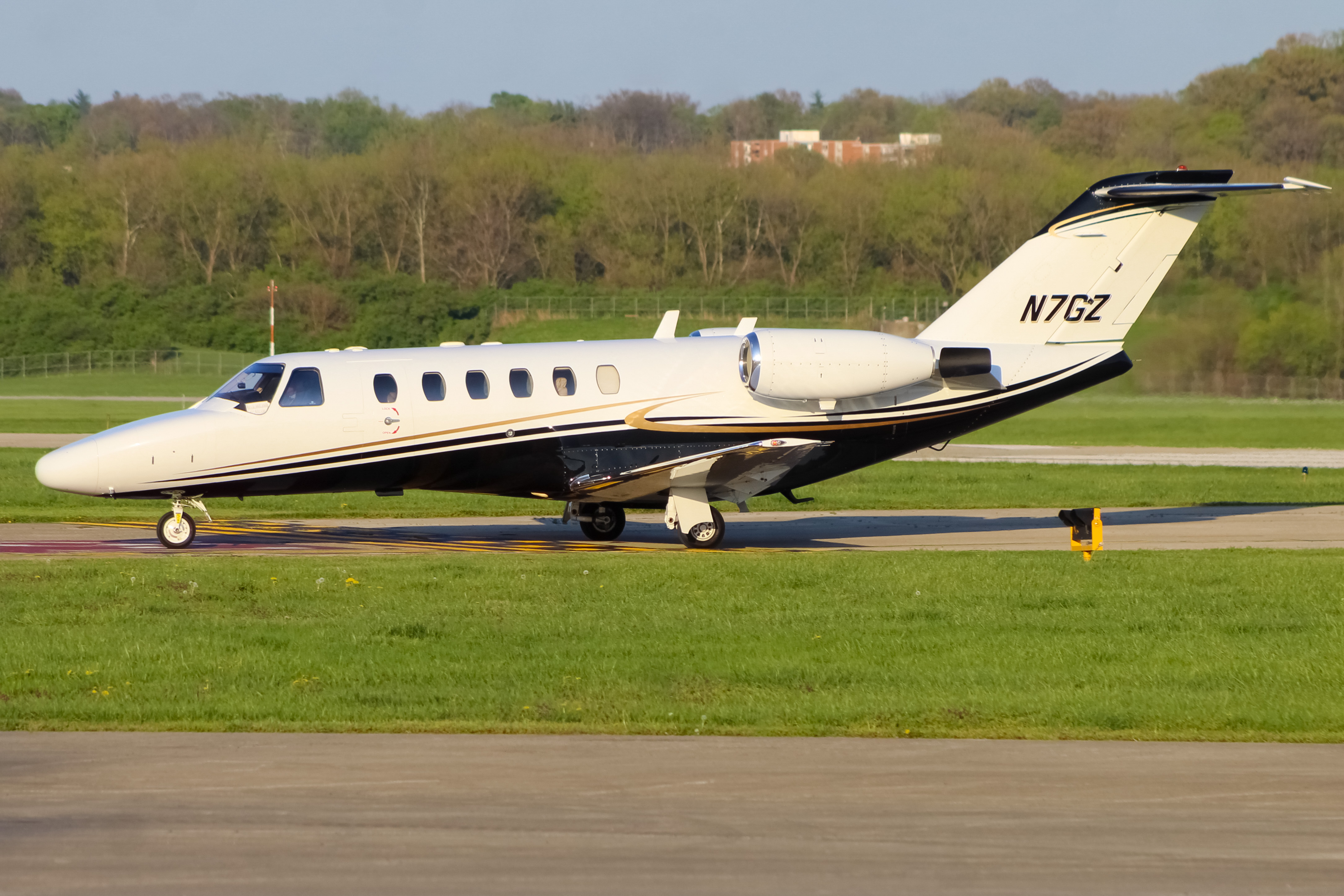Full size: Lift Time LLC Cessna Citation CJ2 N7GZ at Cincinnati Municipal Airport/Lunken Field