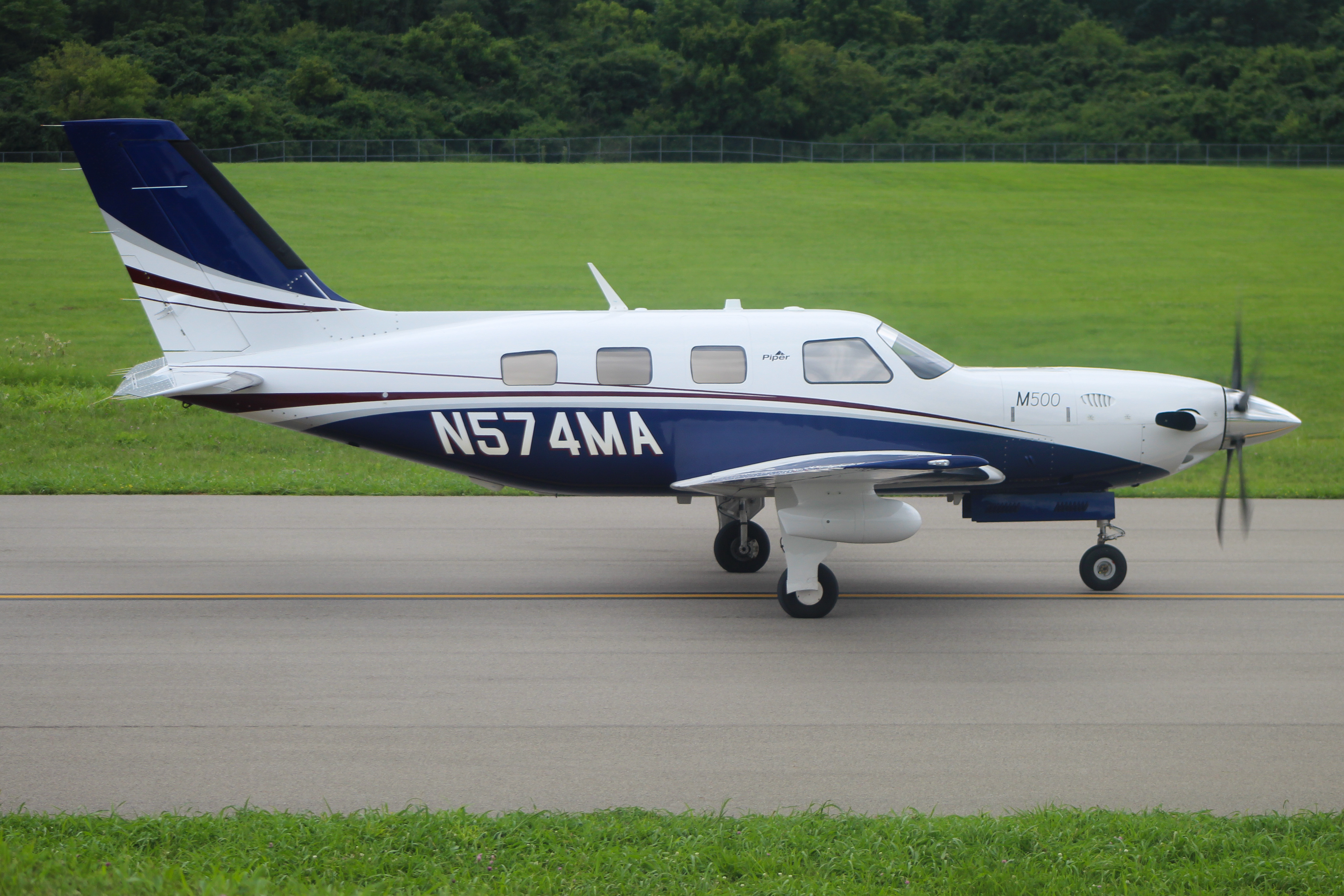 Full size: PRIVATE Piper M500 N574MA at Cincinnati Municipal Airport/Lunken Field