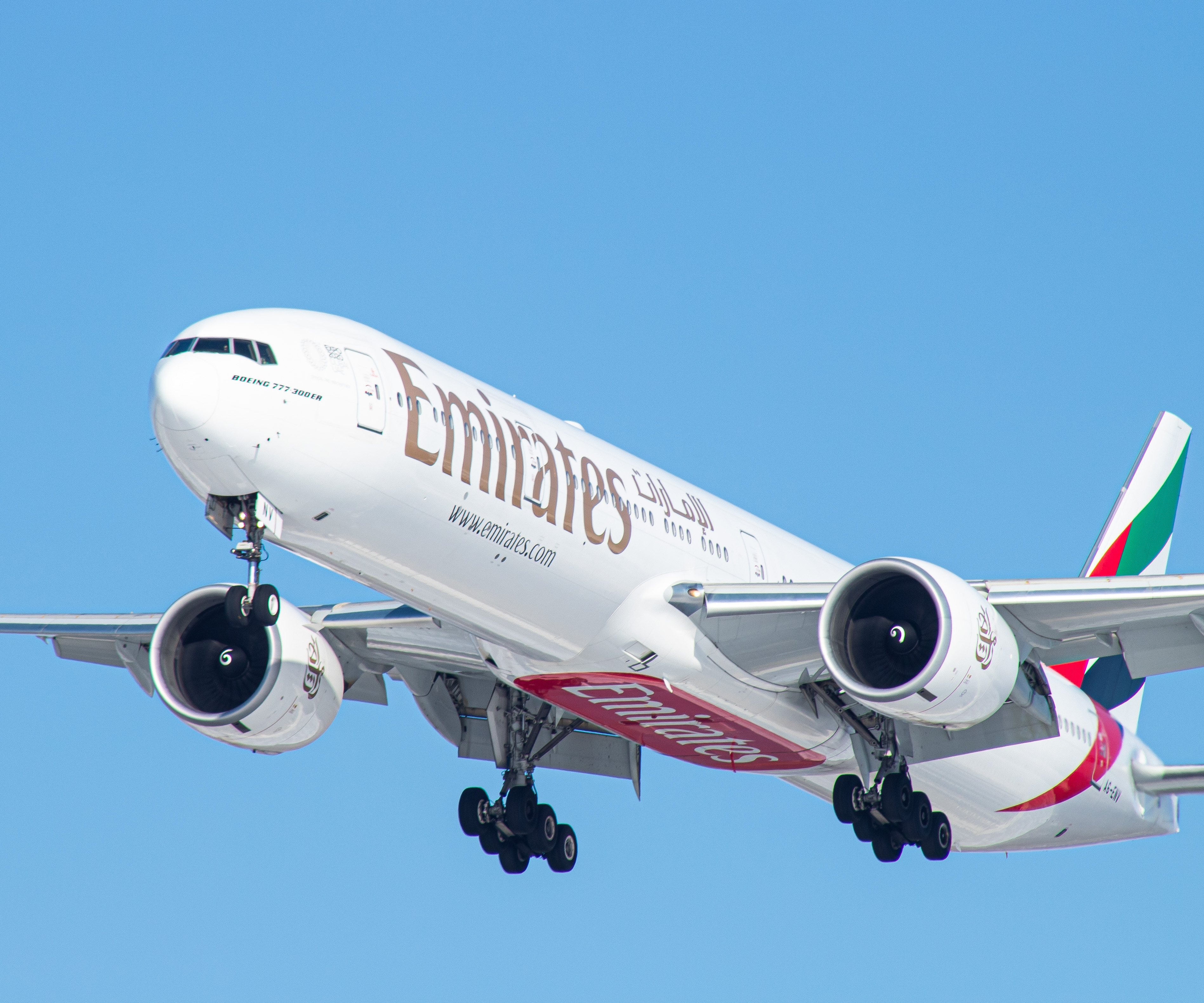 Full size: Emirates Boeing 777-300ER A6-ENV at Rickenbacker International Airport