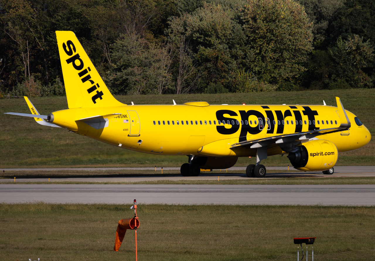 Full size: Spirit Airlines Airbus A320NEO N985NK at Latrobe Arnold Palmer Regional Airport