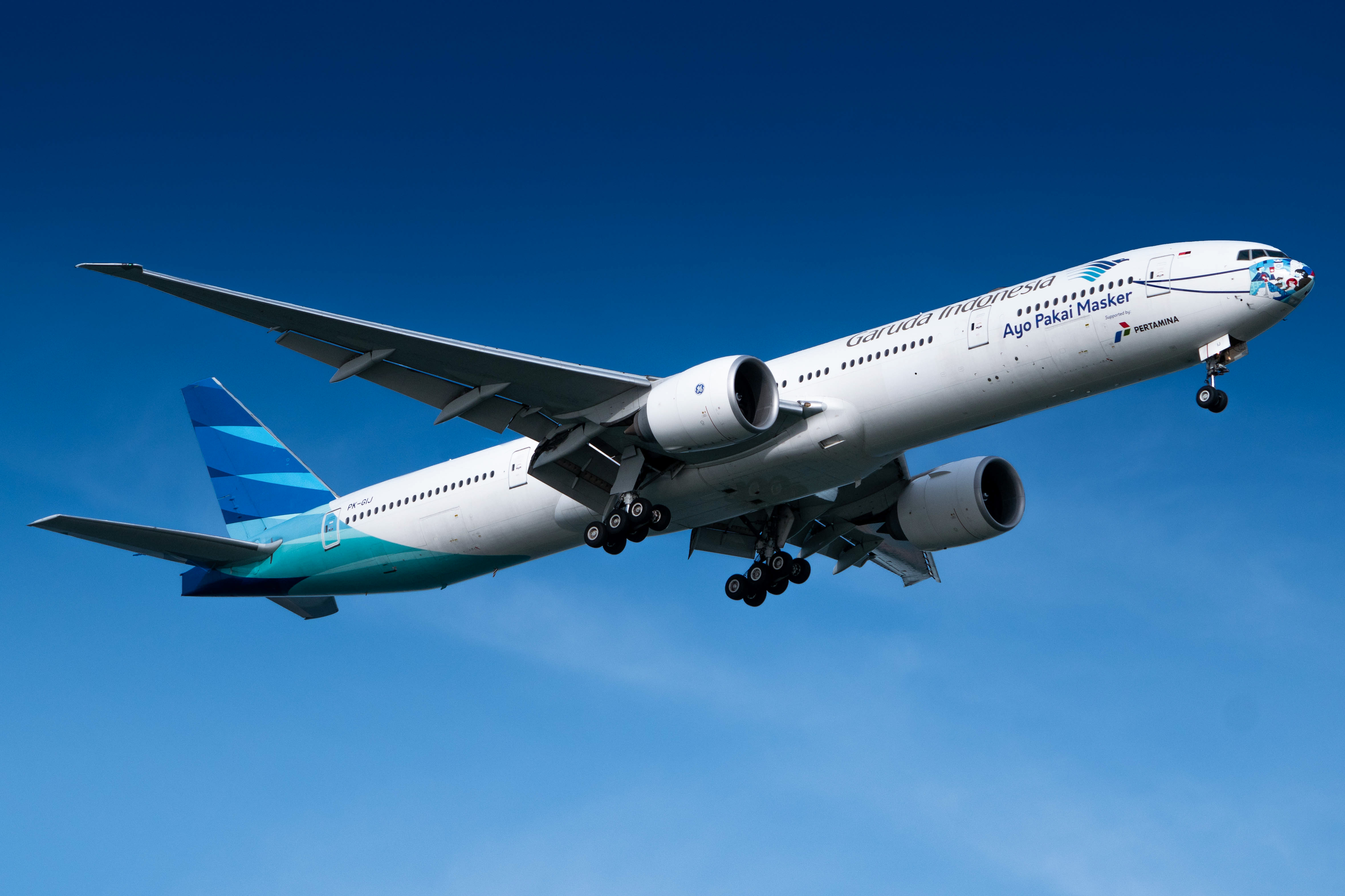 PK-GIJ | Garuda Indonesia Boeing 777-300ER at SIN | AeroXplorer