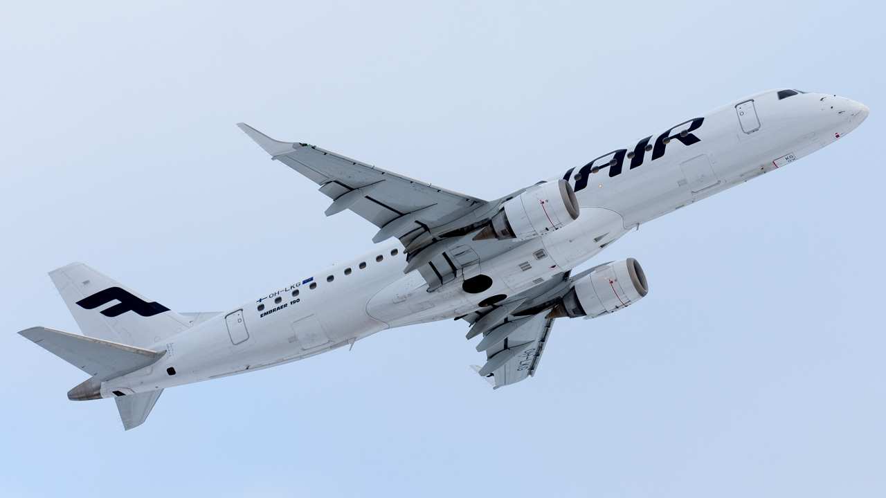 Full size: Finnair Embraer E190 OH-LKG at Helsinki Vantaa Airport