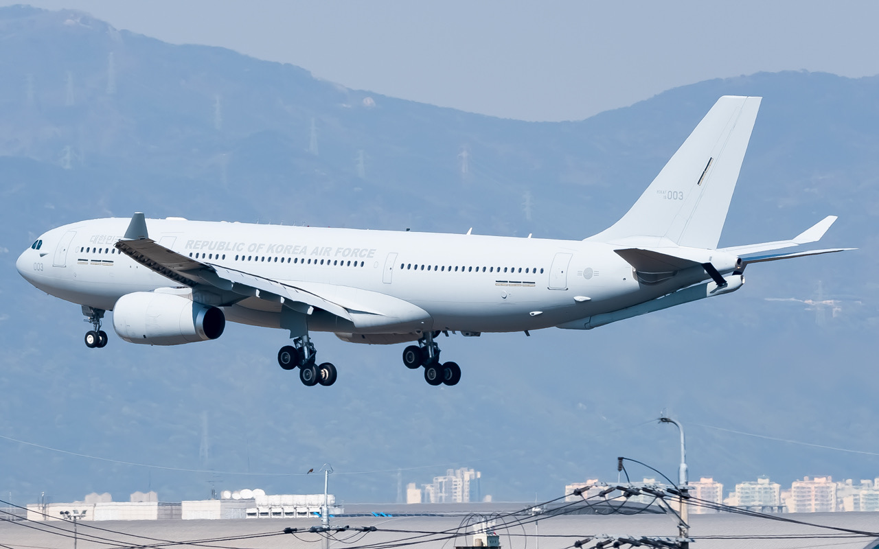 Full size: ROKAF  Airbus A330-200MMRT 19-003 at Gimhae International Airport