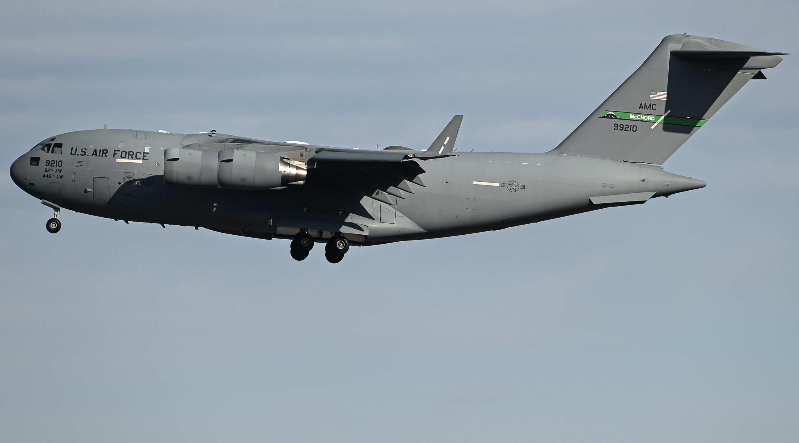 Full size: USAF - United States Air Force Boeing C-17 Globemaster III 99210 at Los Angeles International Airport