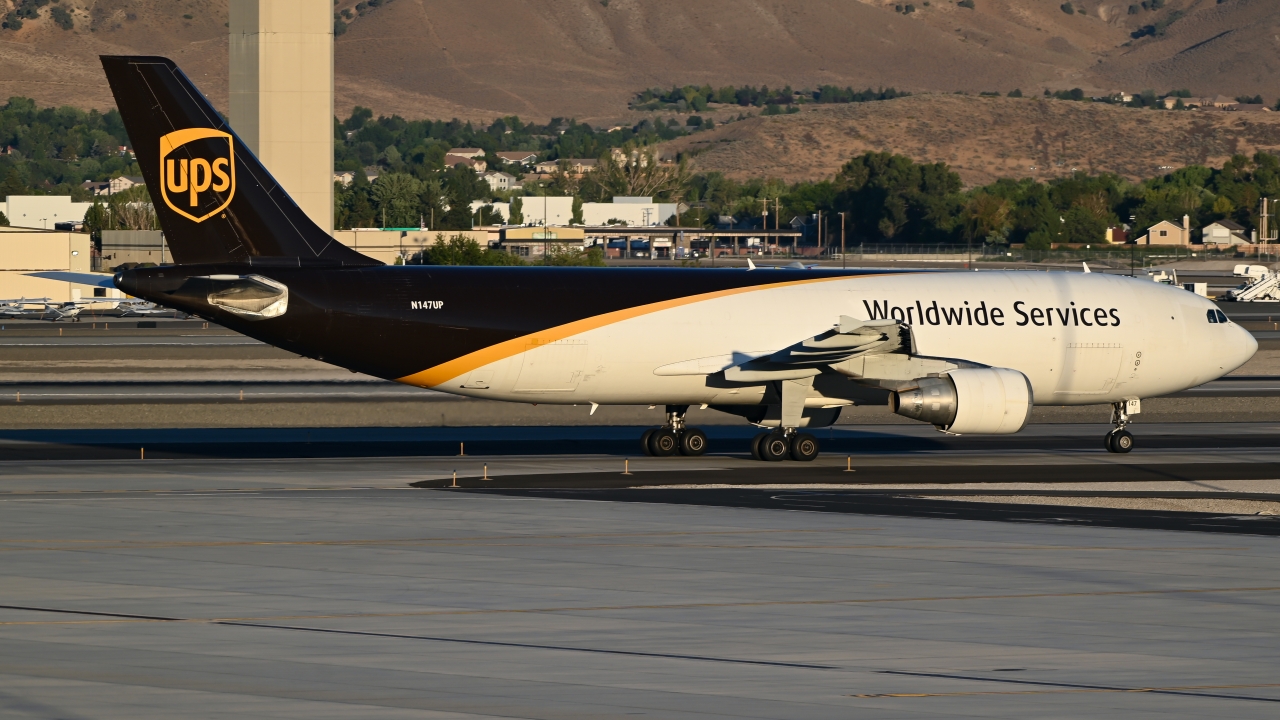 Full size: United Parcel Service Airbus A300F-600 N147UP at Reno/Tahoe International Airport