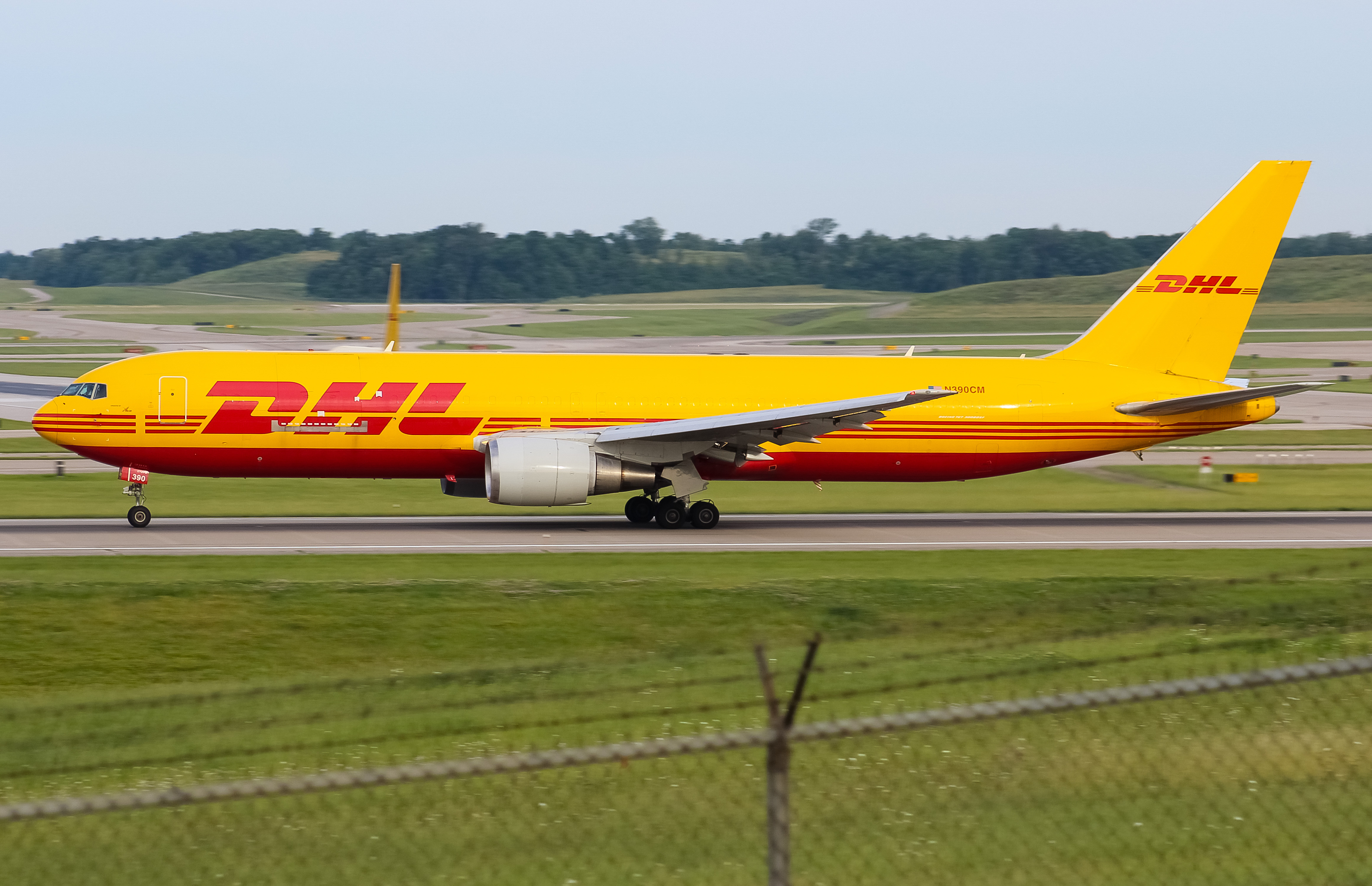 Full size: DHL Boeing 767-300F N390CM at Cincinnati/Northern Kentucky International Airport
