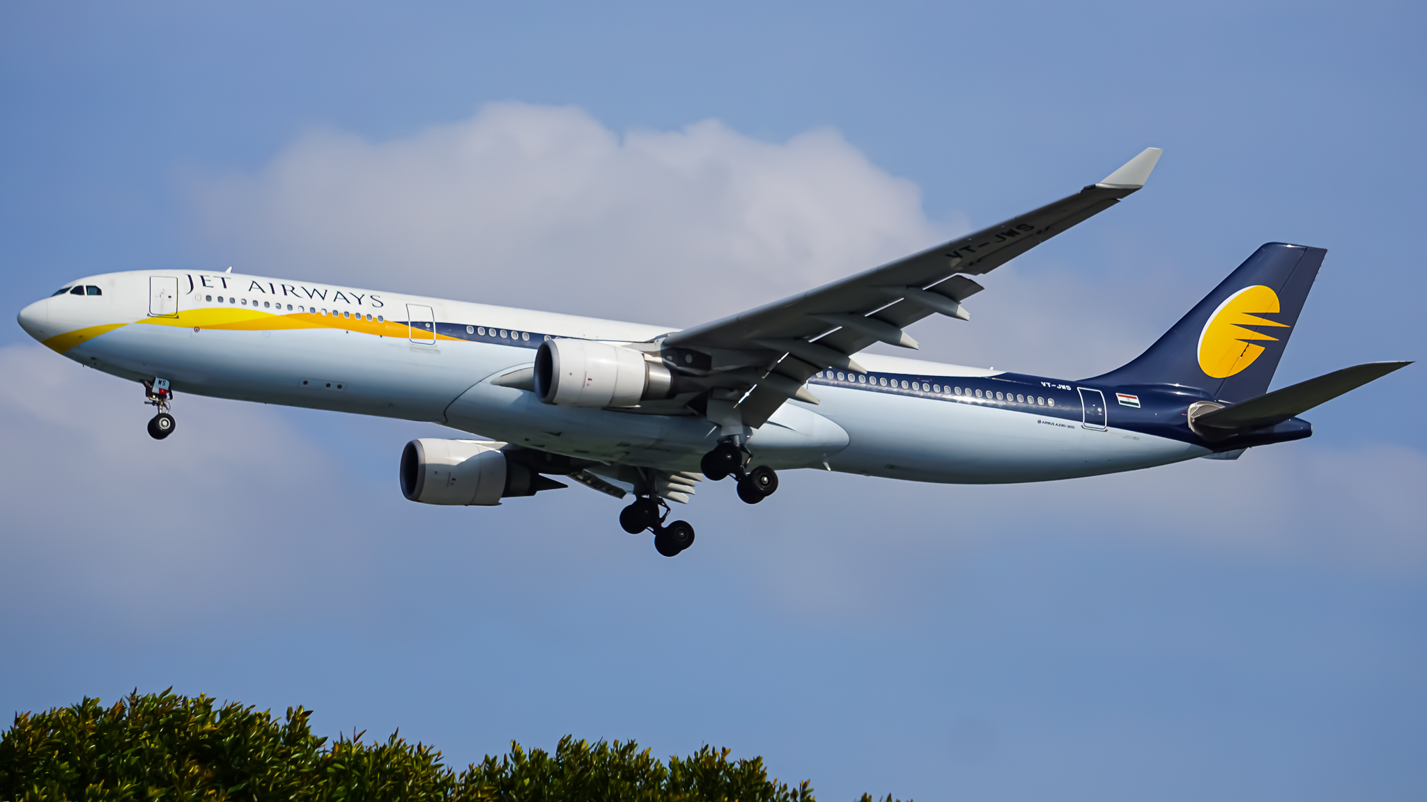 Full size:  Jet Airways Airbus A330-300 VT-JWS at Singapore-Changi Airport
