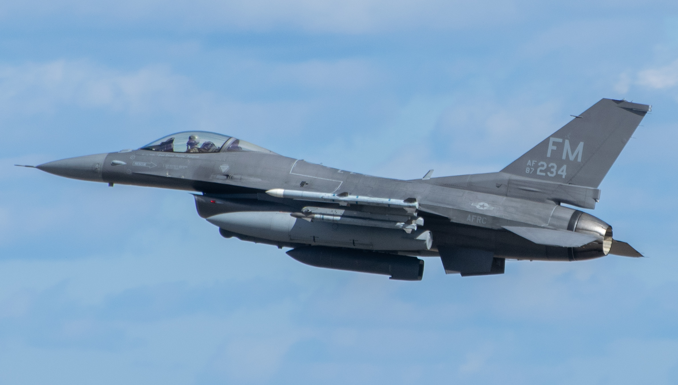 Full size: USAF - United States Air Force General Dynamics F-16 Fighting Falcon 87-0234 at Atlantic City International Airport