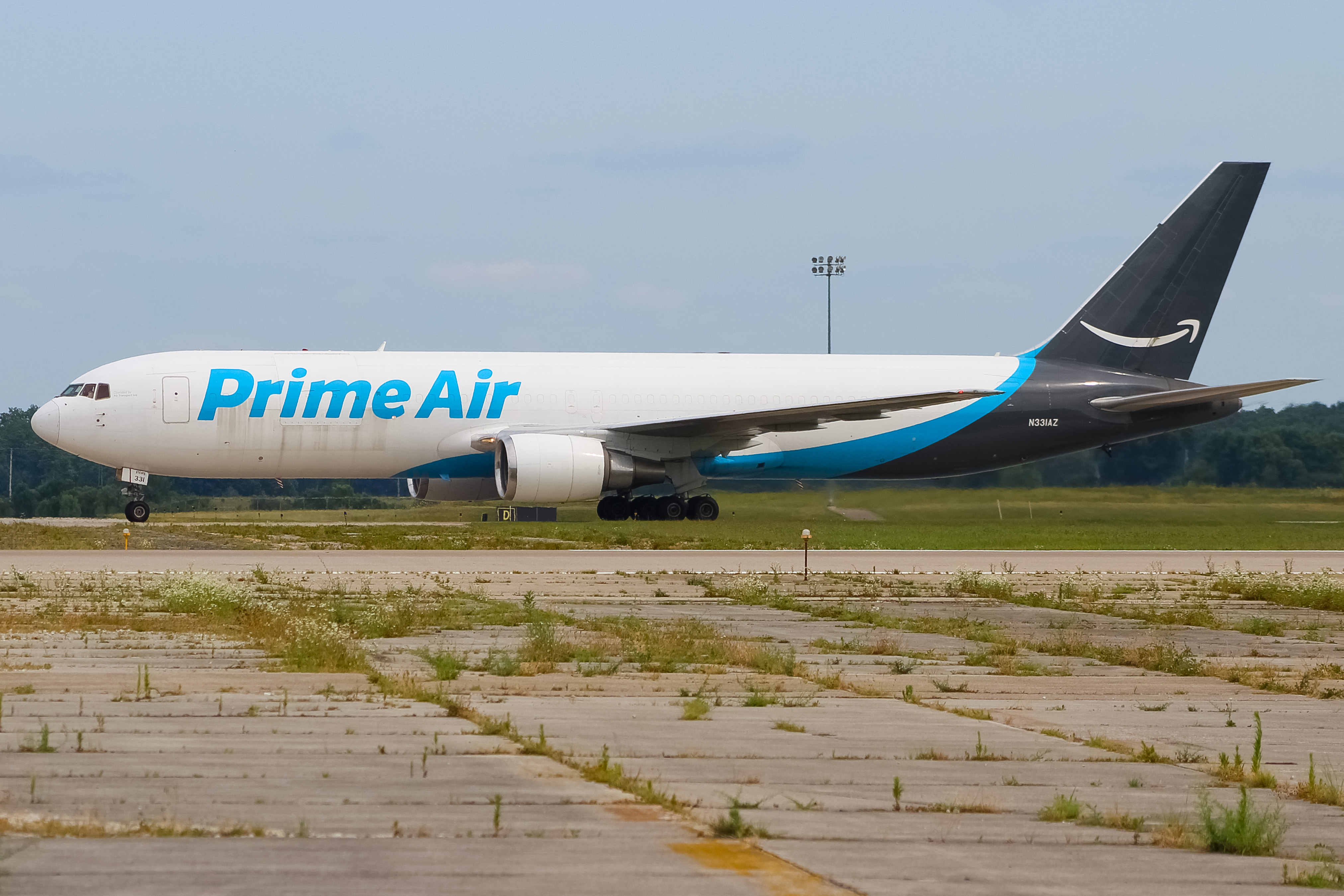 Full size: Prime Air Boeing 767-300F N331AZ at Wilmington Air Park