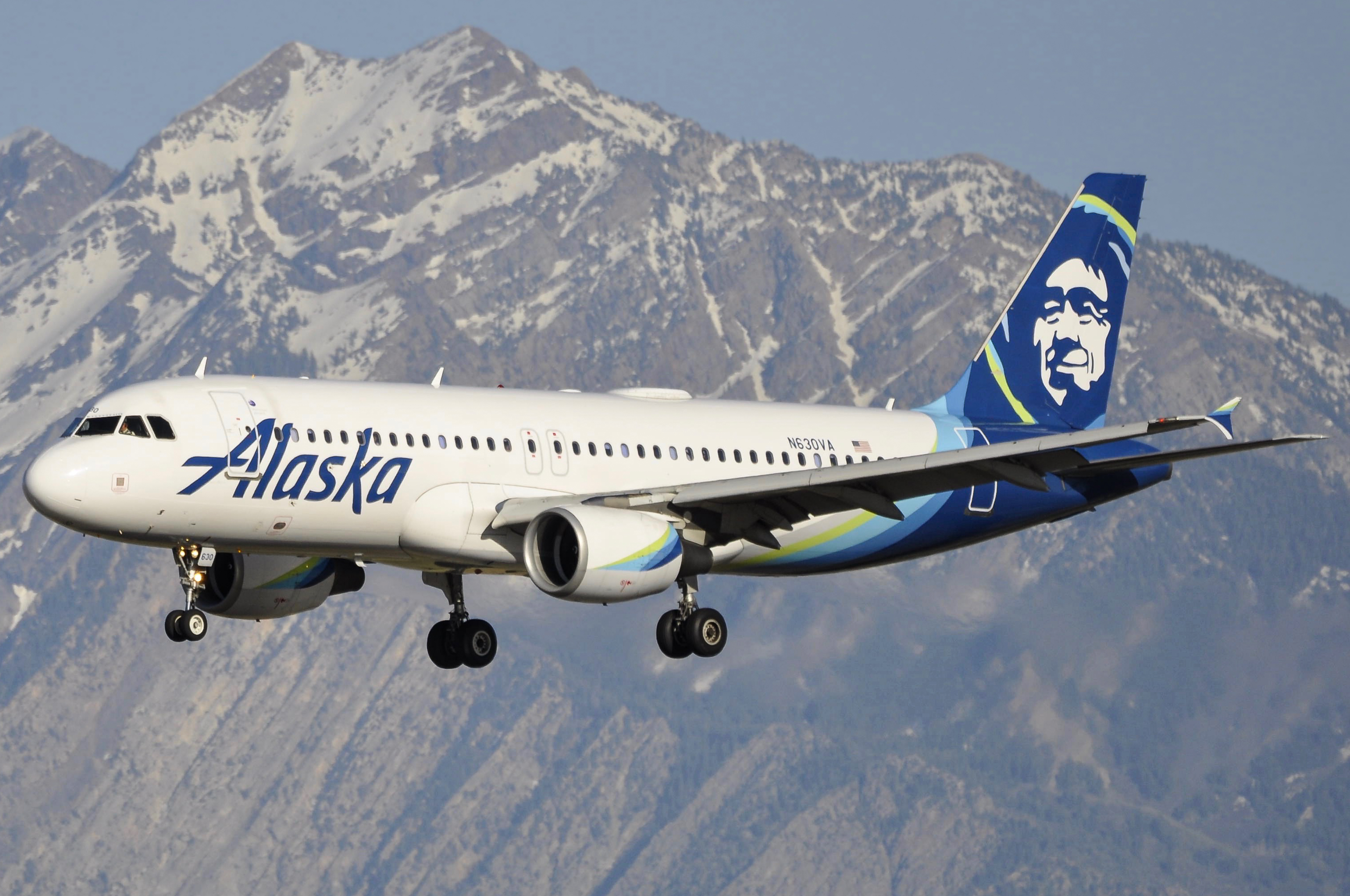 Full size: Alaska Airlines Airbus A320 N630VA at Salt Lake City International Airport
